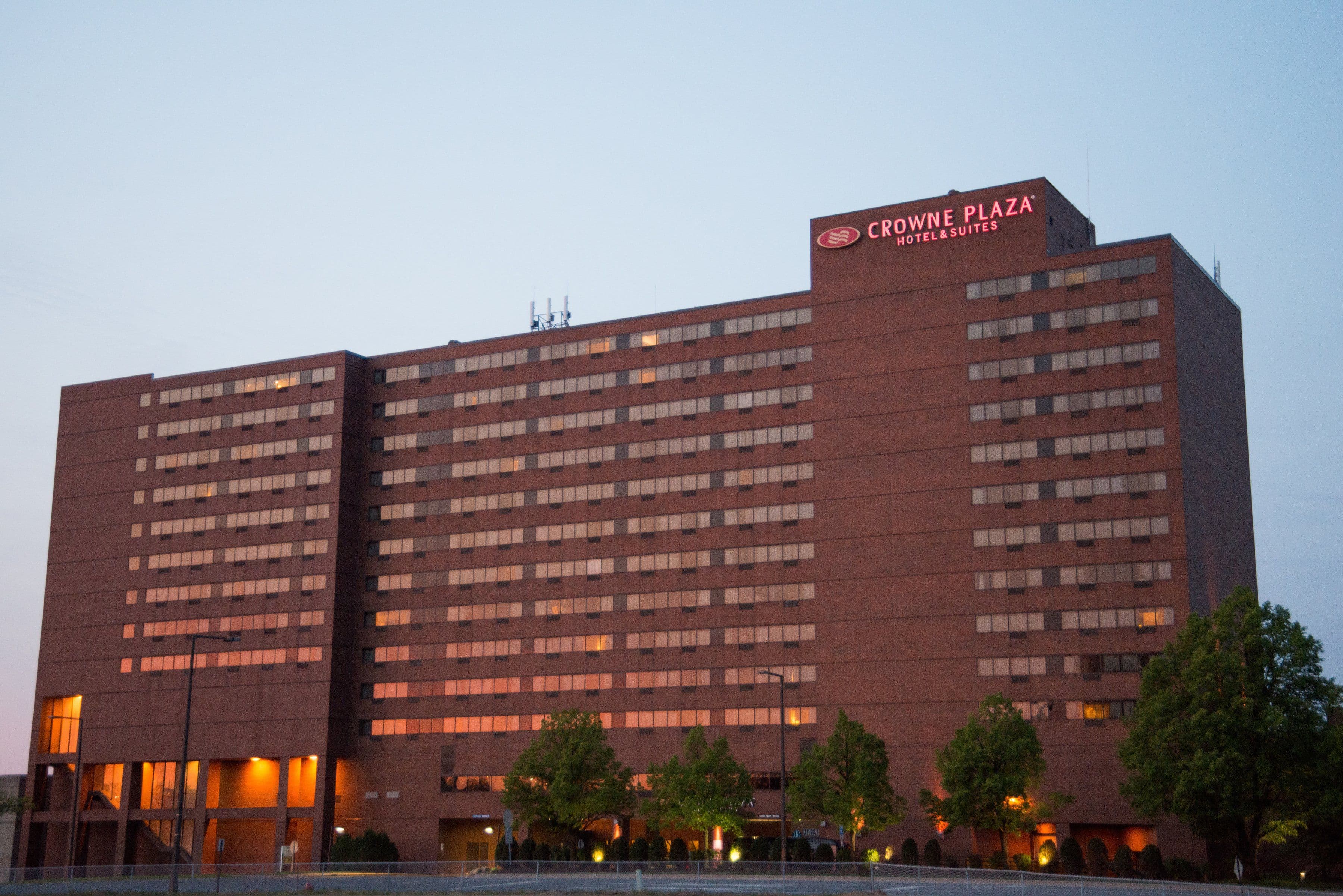 Crowne Plaza Suites MSP Airport - Mall of America - Image 1