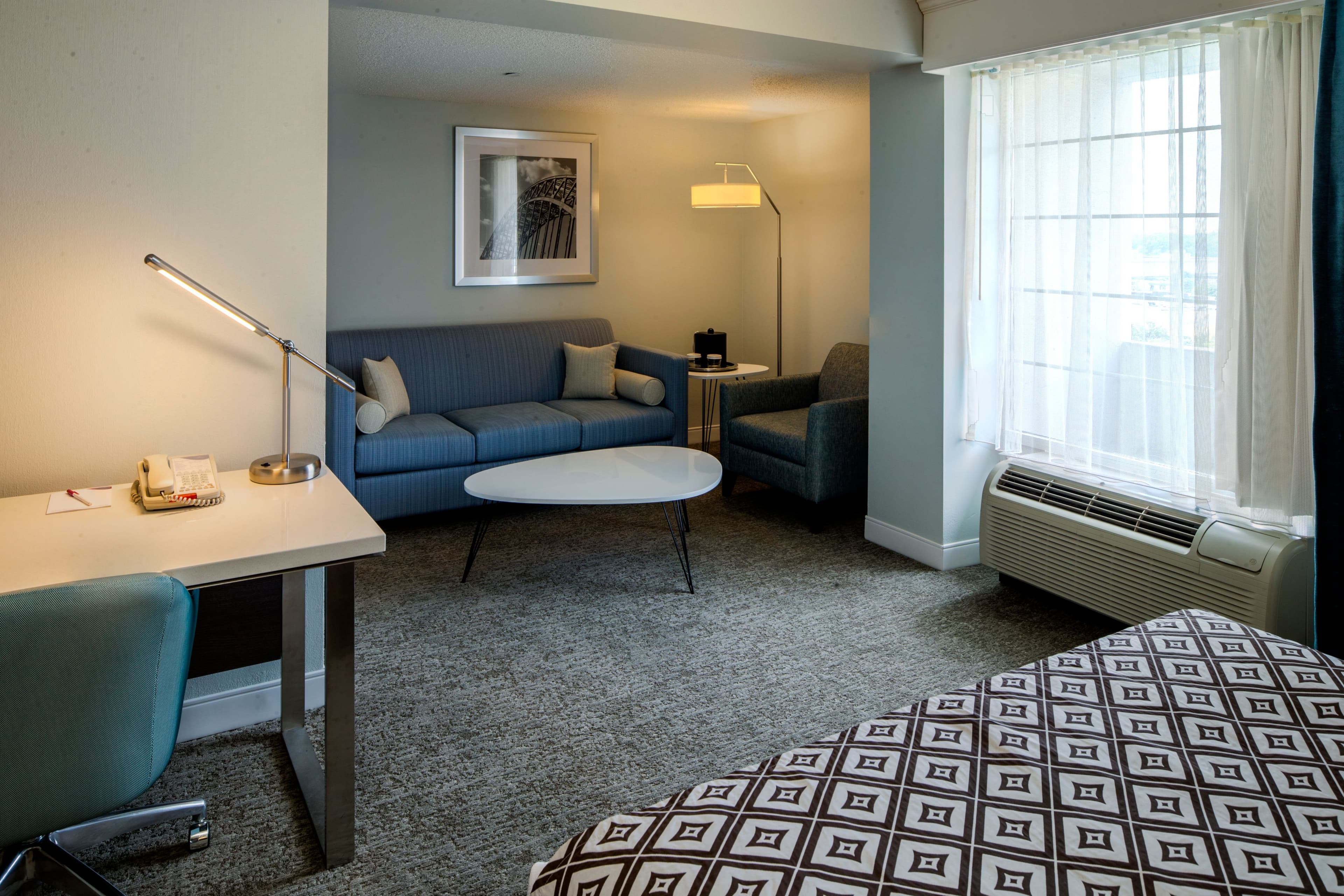 Crowne Plaza Suites Pittsburgh South — 23