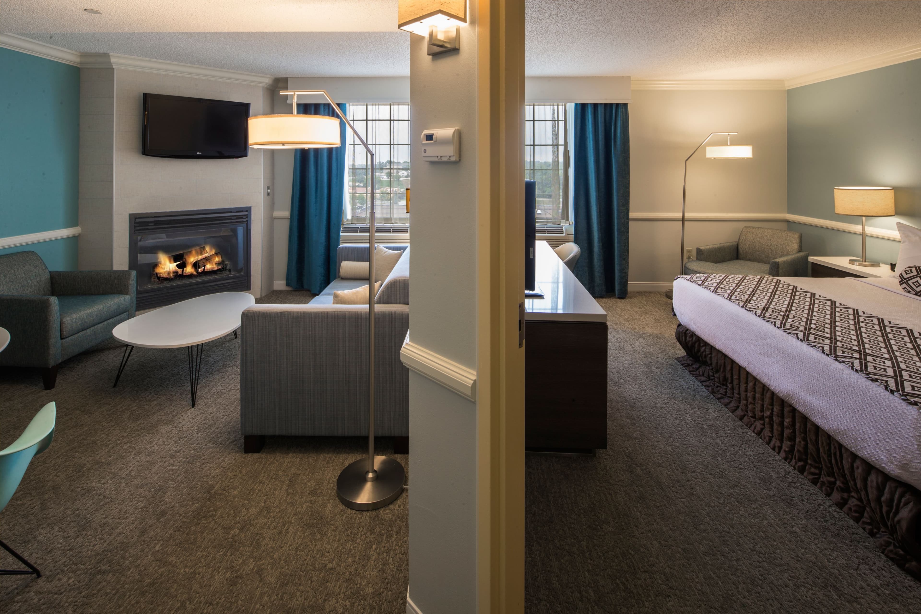 Crowne Plaza Suites Pittsburgh South — 28