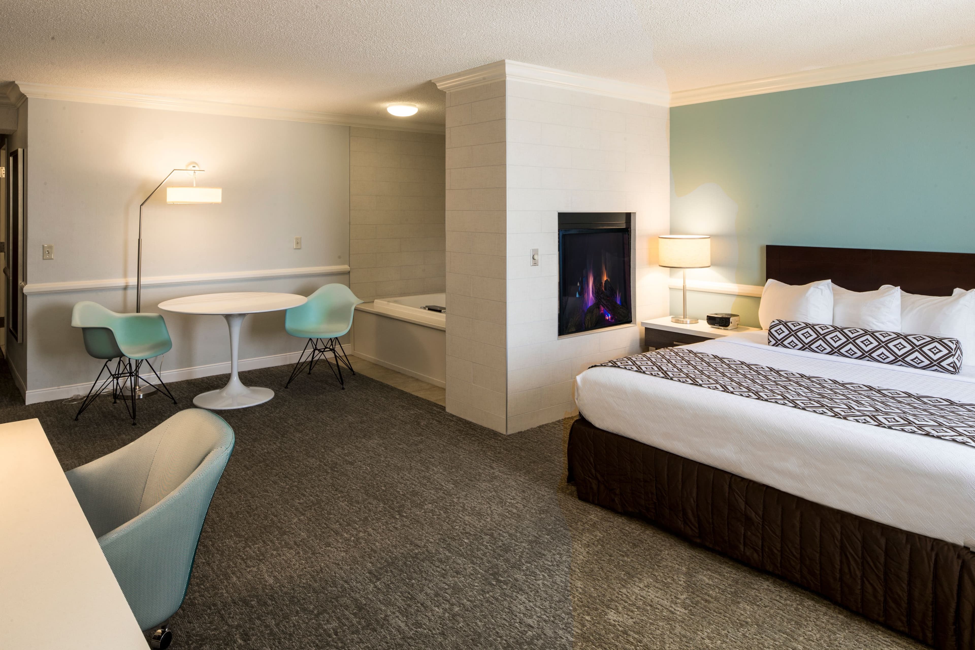 Crowne Plaza Suites Pittsburgh South — 30
