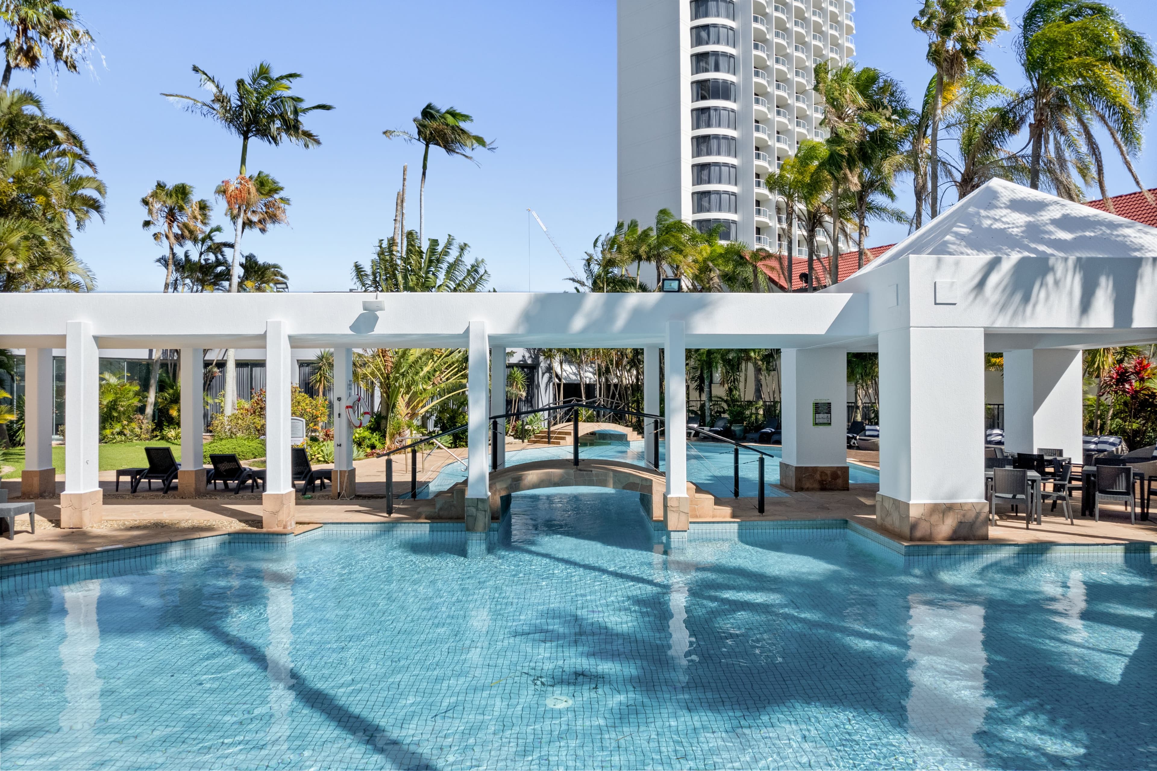 Crowne Plaza Surfers Paradise - Image 1