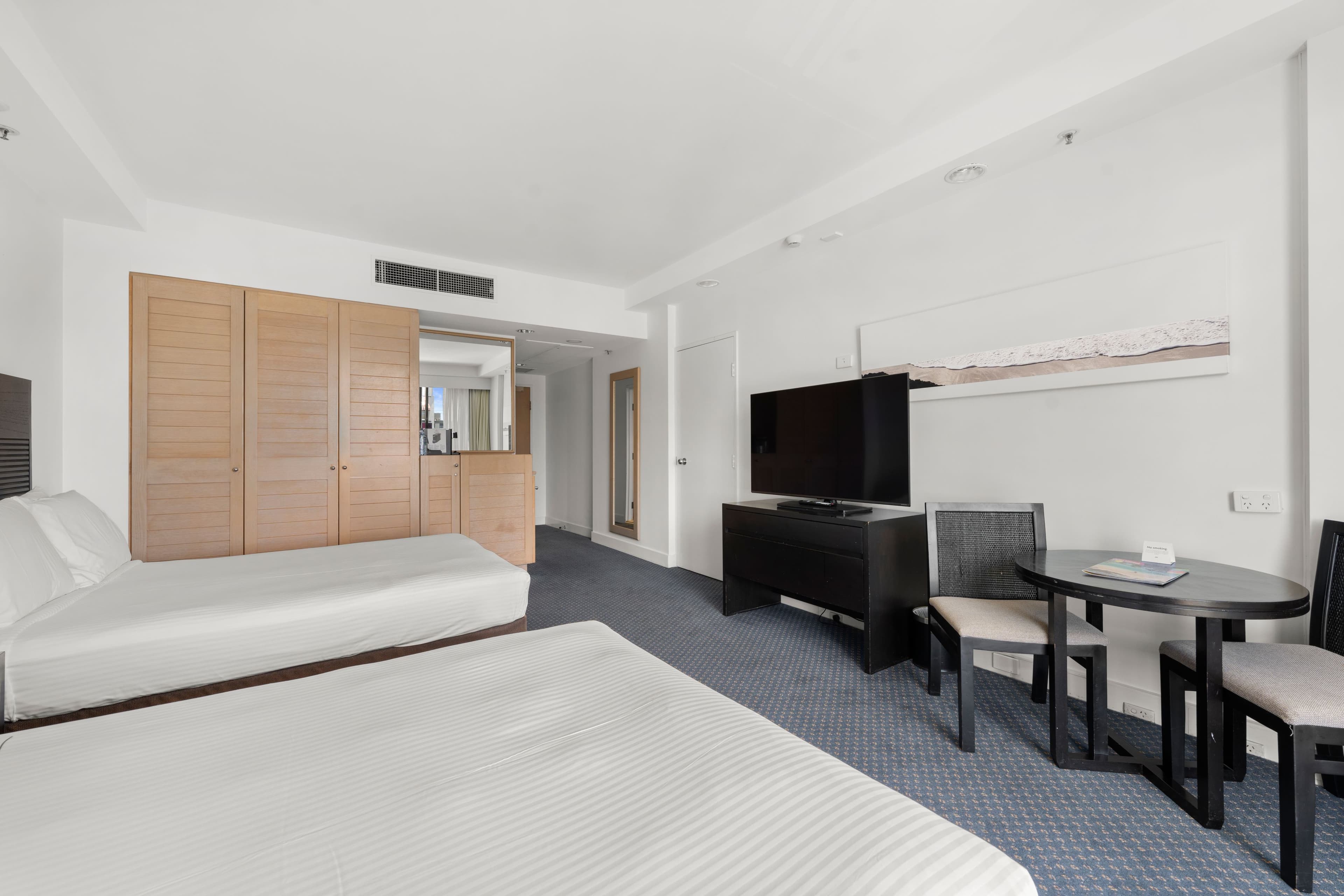 Crowne Plaza Surfers Paradise — 84