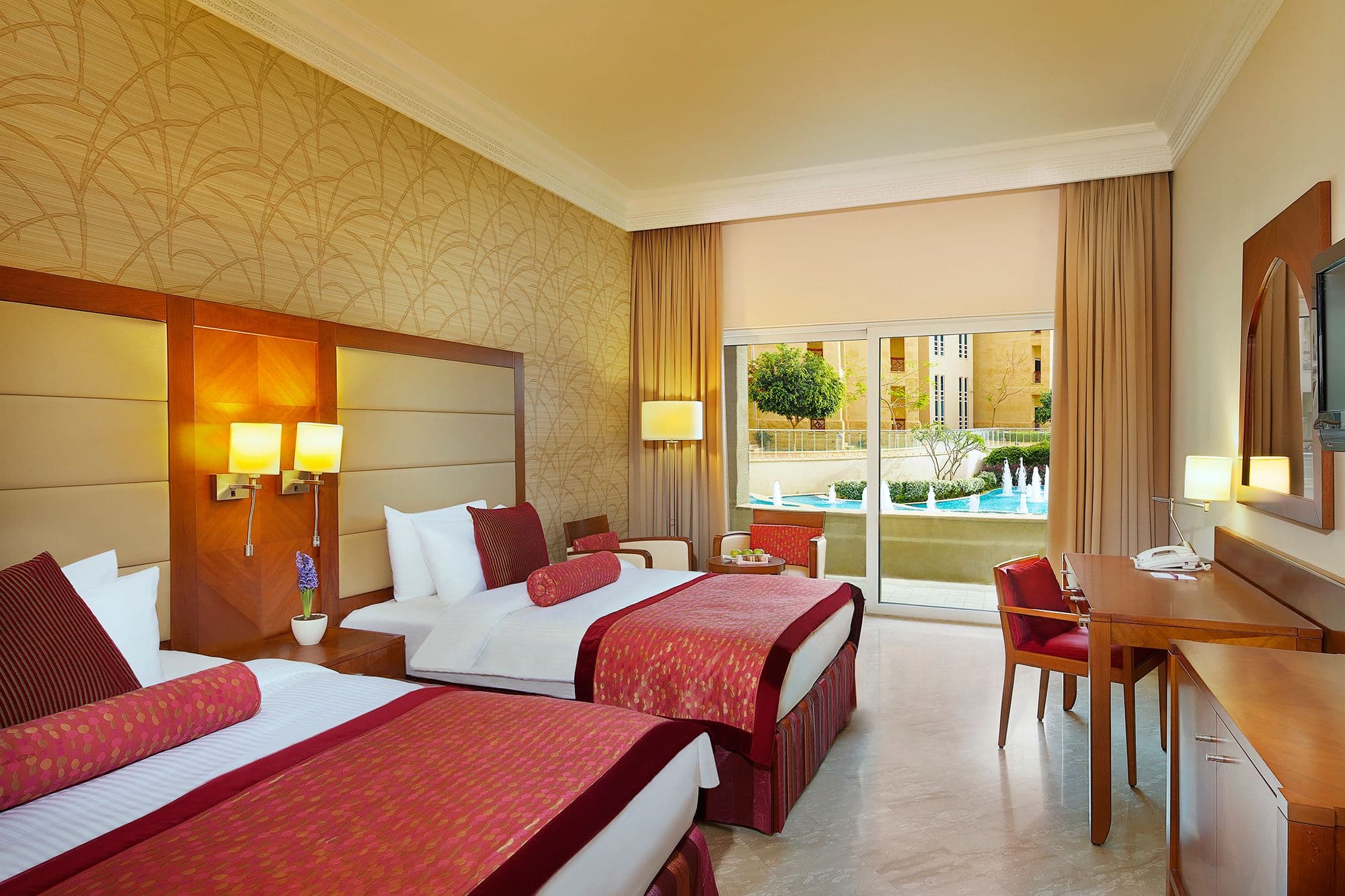 Crowne Plaza Jordan - Dead Sea Resort & Spa — 8
