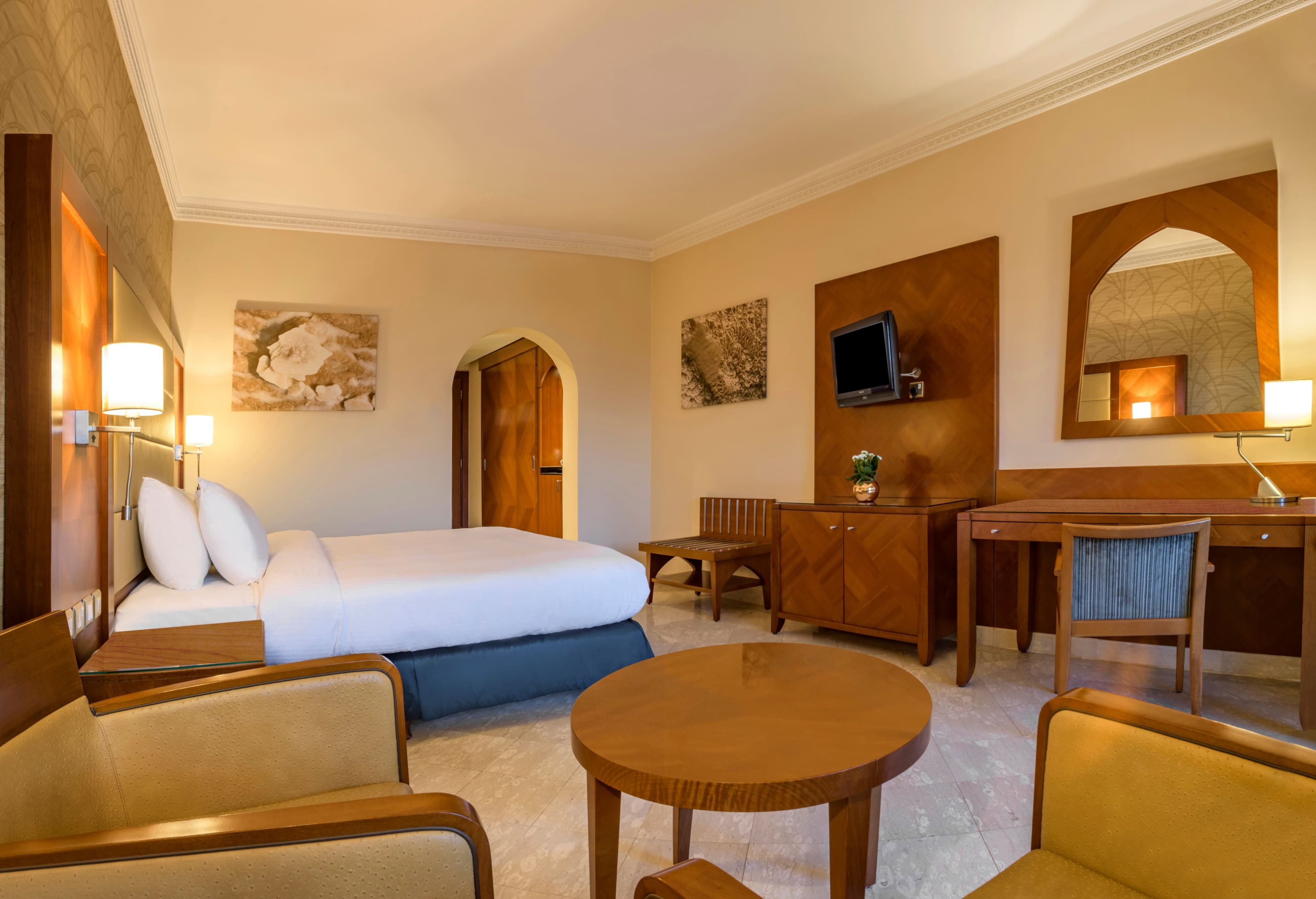 Crowne Plaza Jordan - Dead Sea Resort & Spa - Image 2