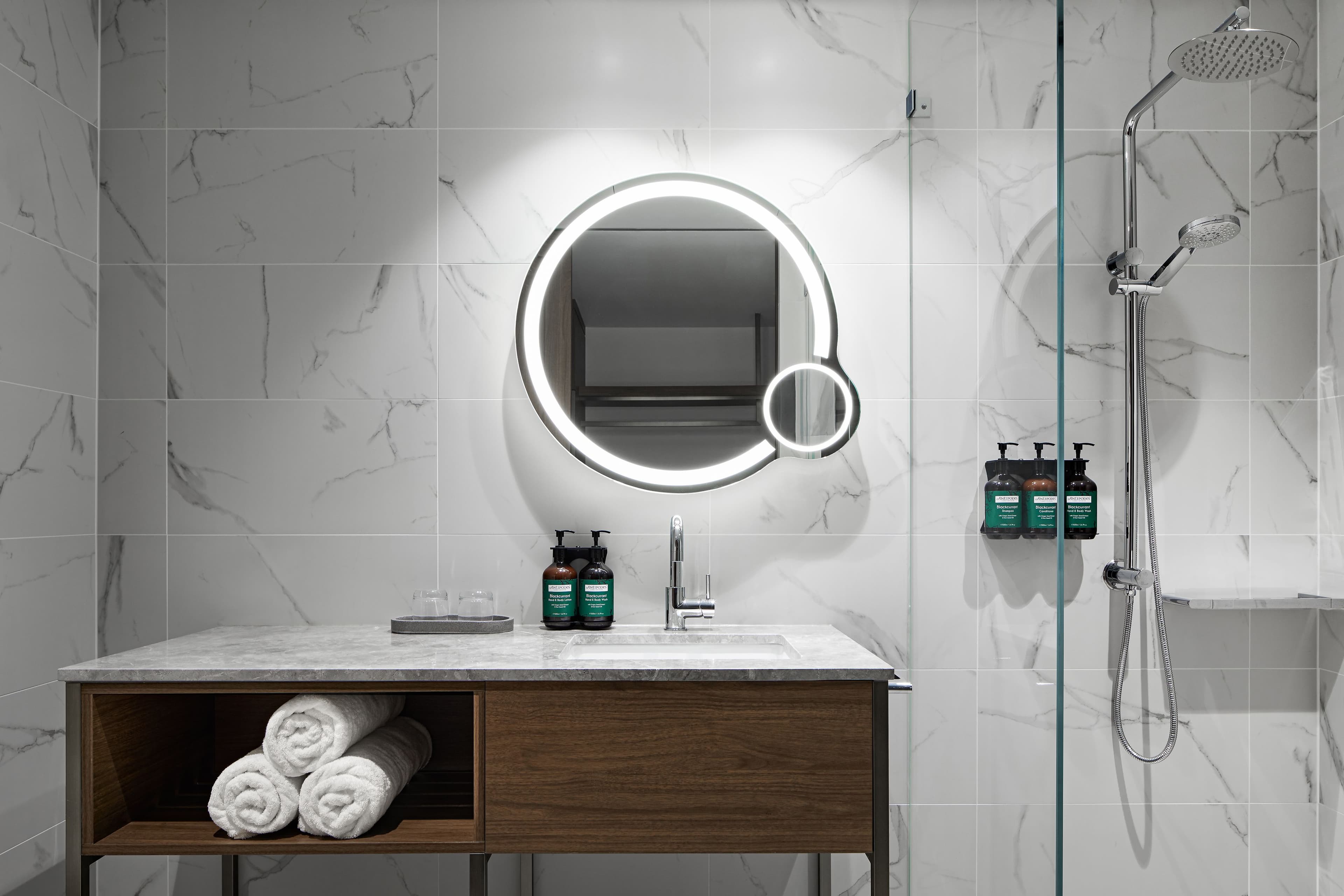 Standard Room - Image 6
