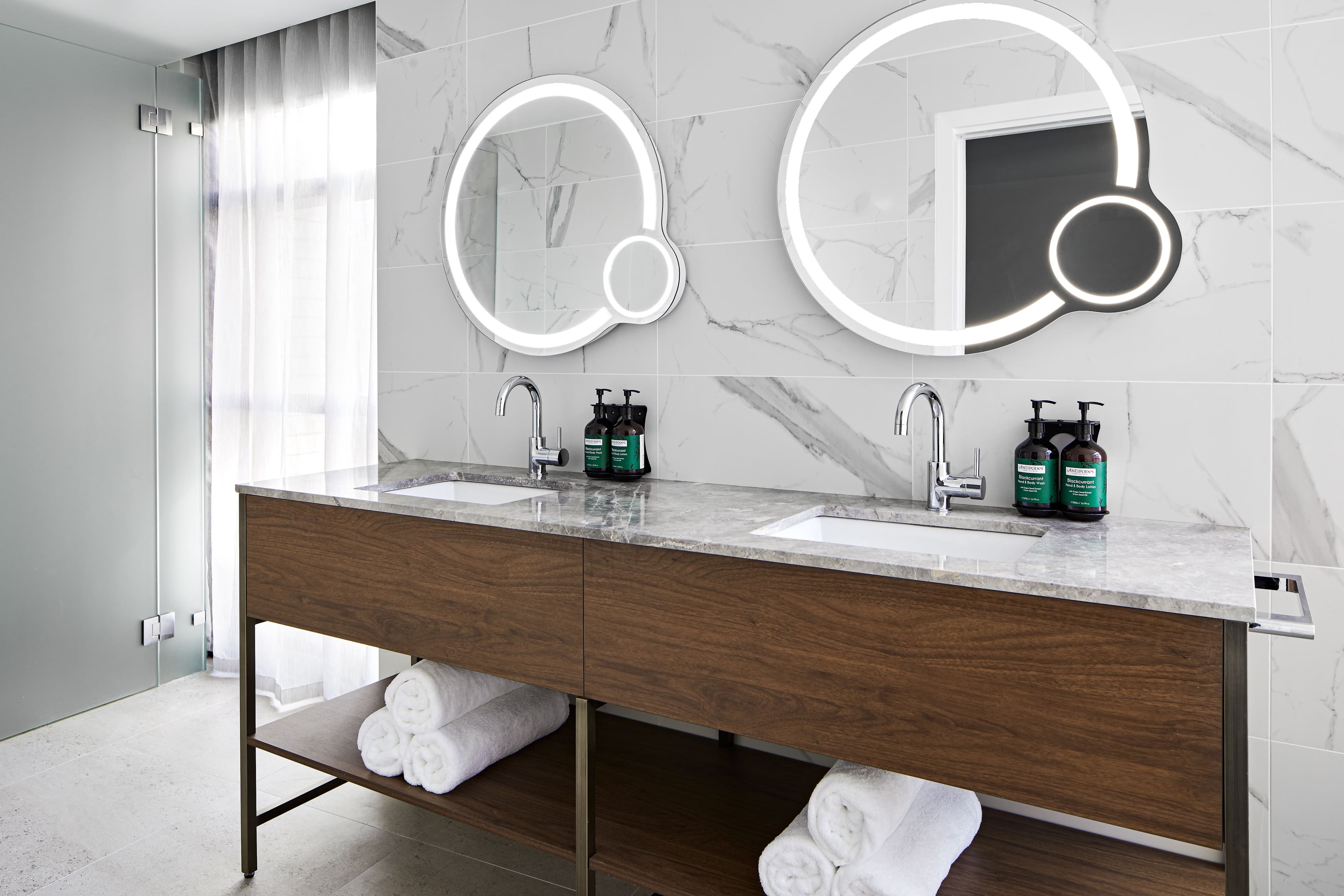 Crowne Plaza Sydney Darling Harbour — 99