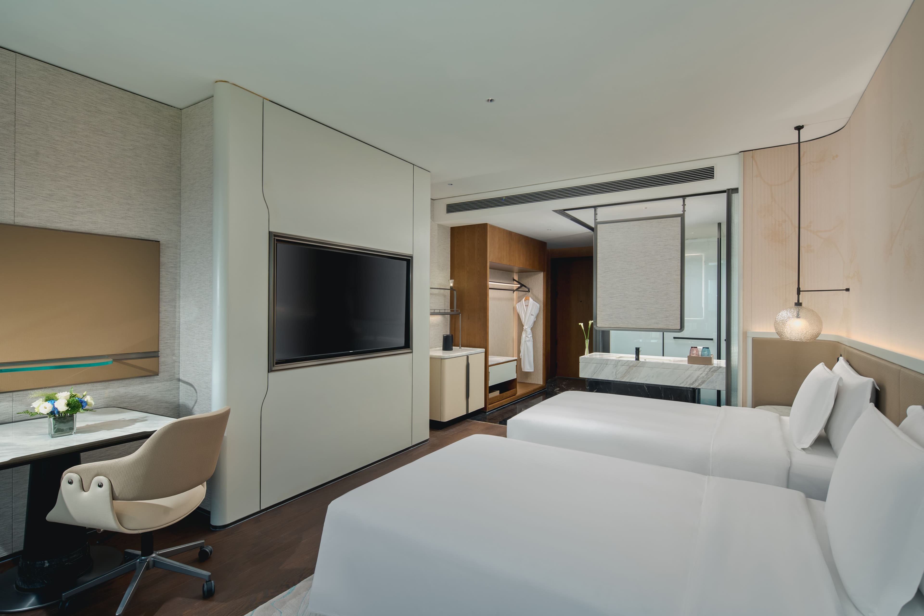Crowne Plaza Taixing - Image 3