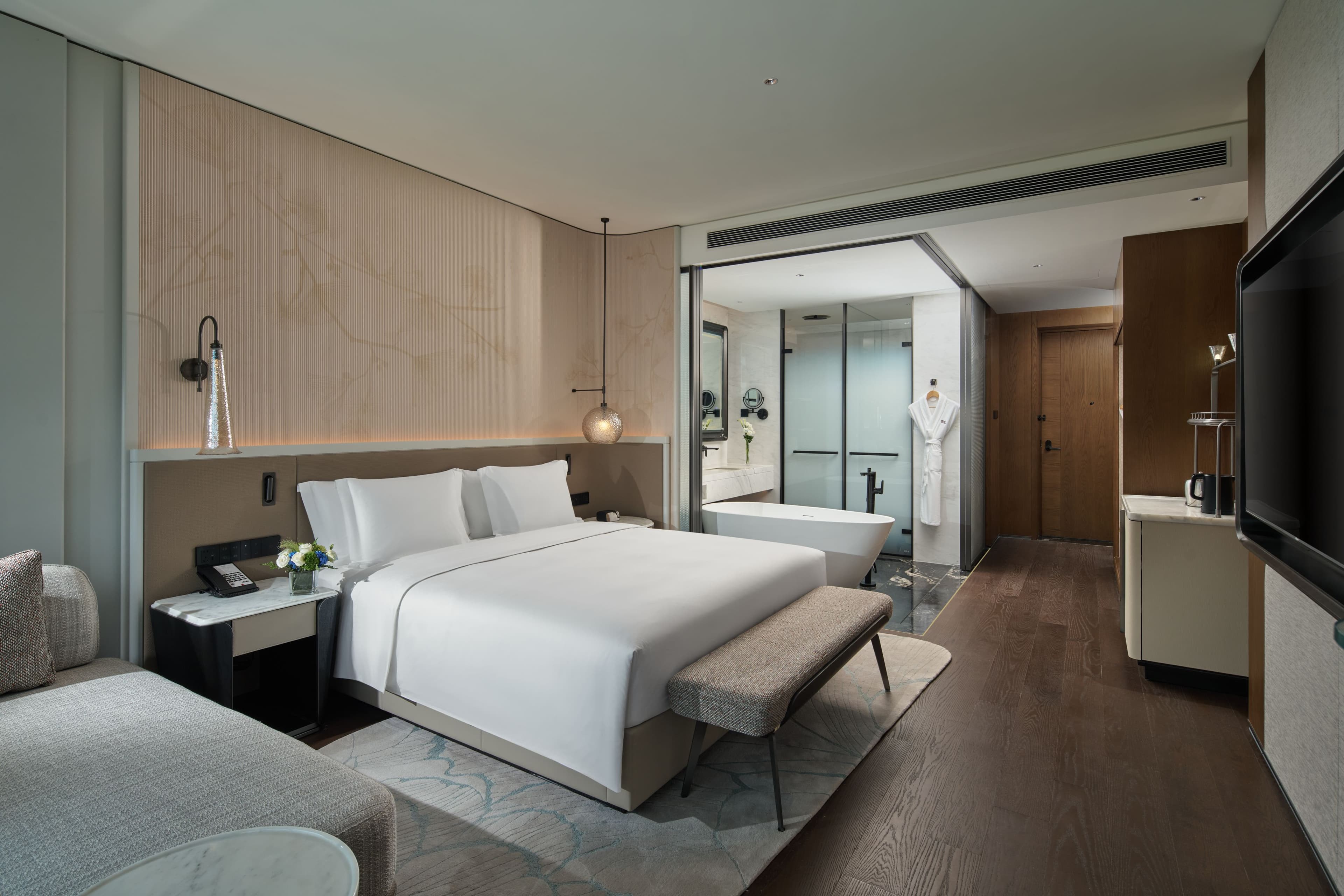 Crowne Plaza Taixing - Image 4
