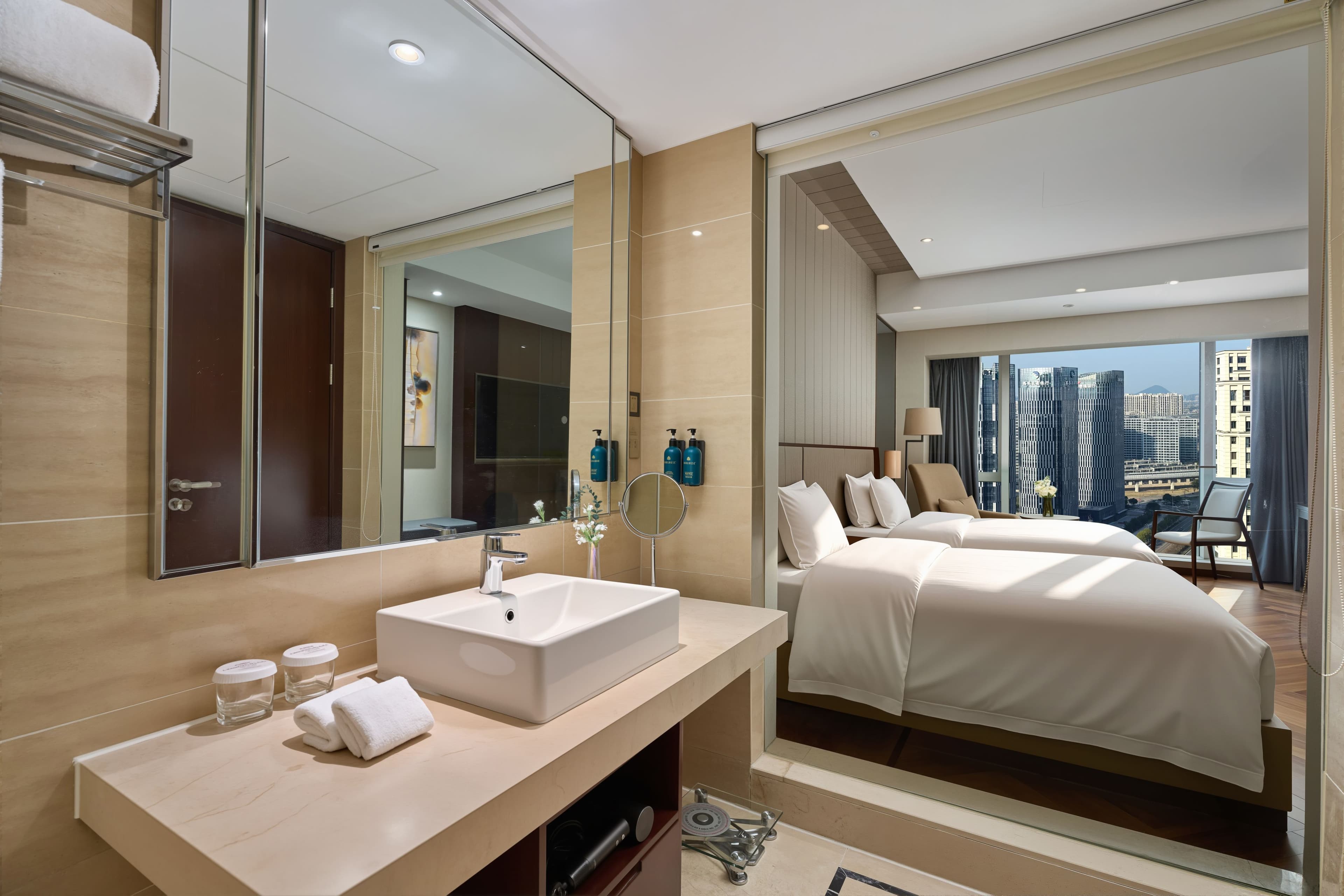 Crowne Plaza Taizhou — 8