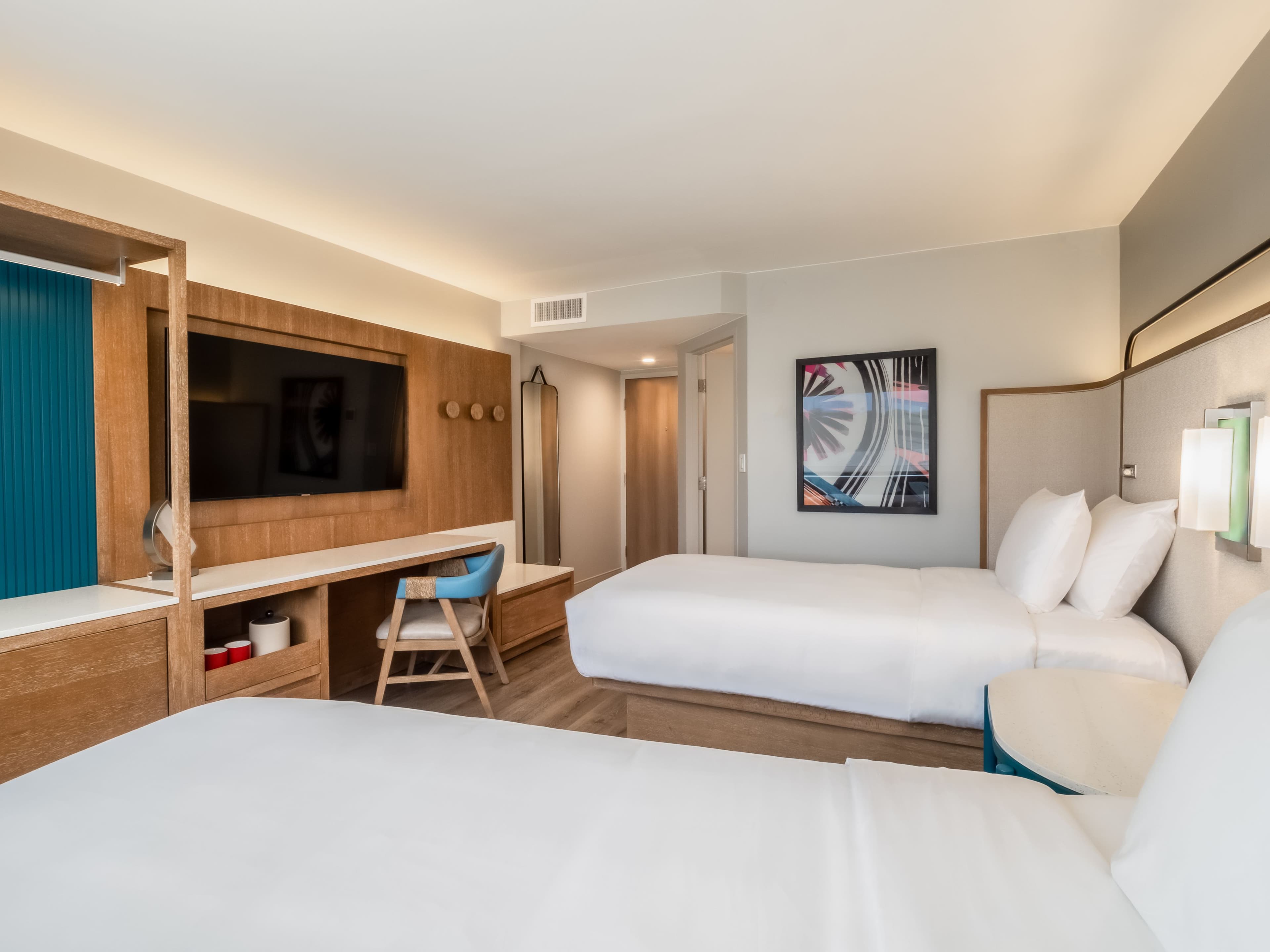 Crowne Plaza Guam - Image 2