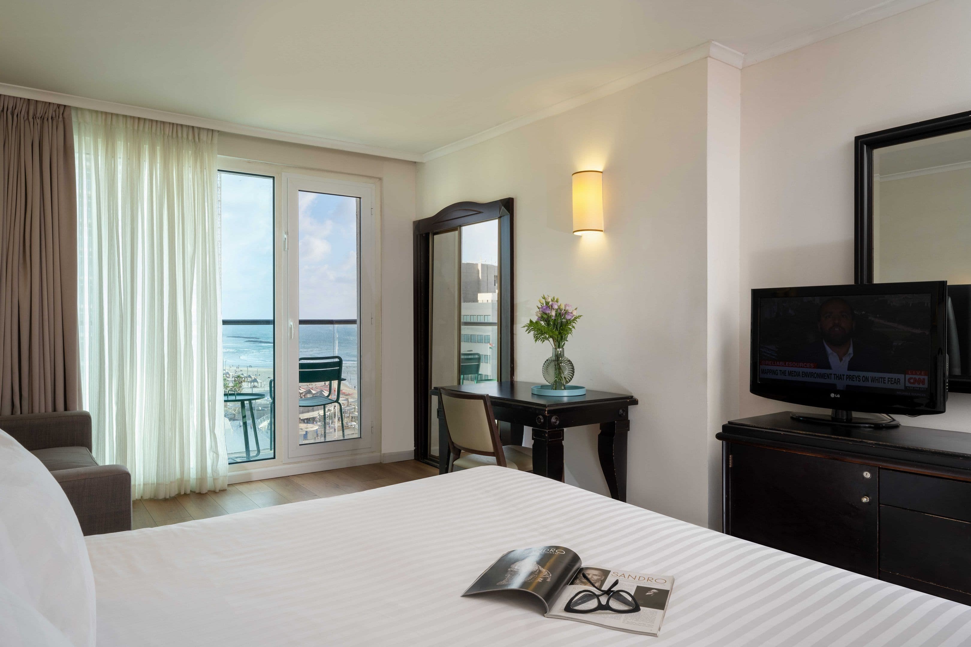 Crowne Plaza Tel Aviv Beach — 2