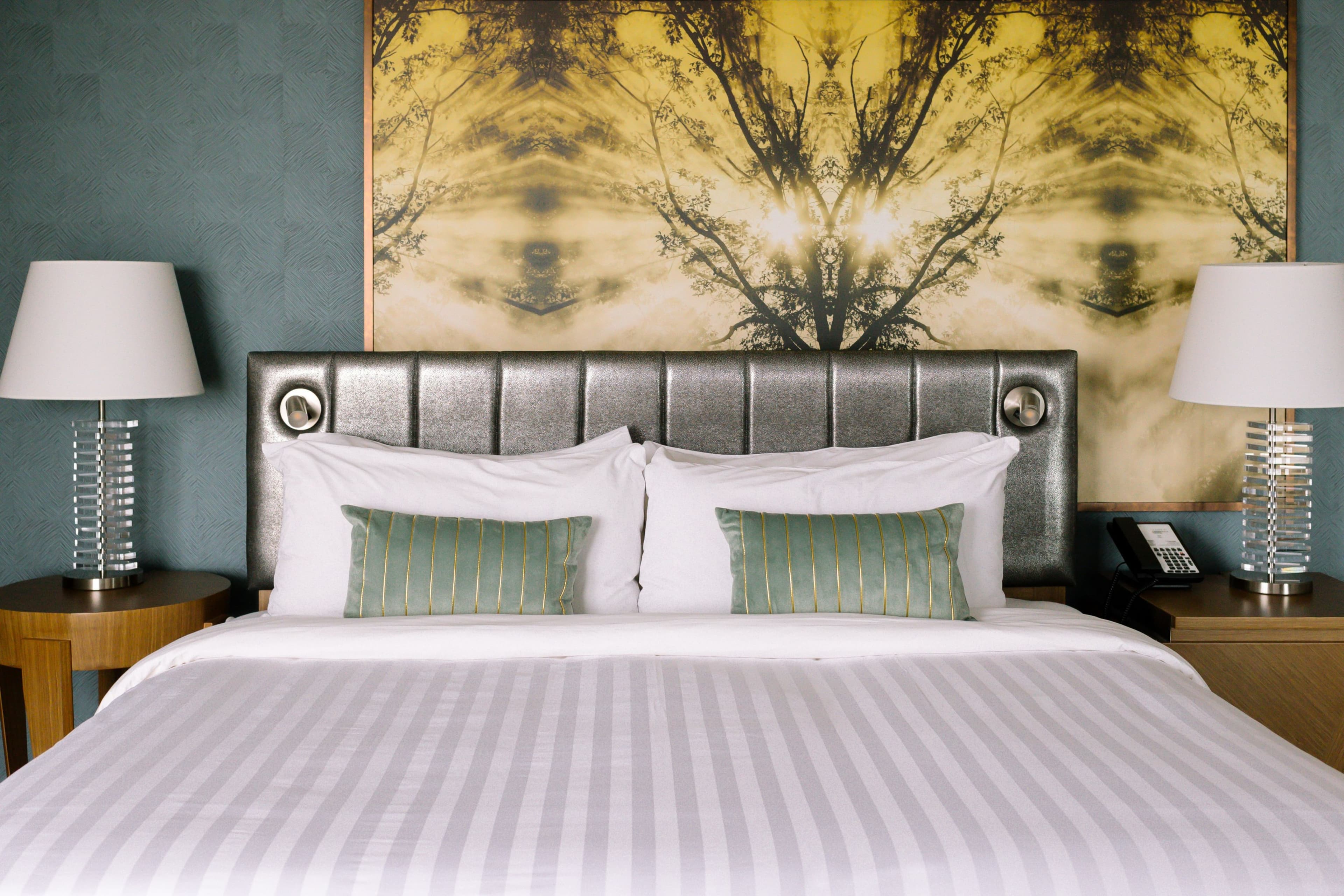 Crowne Plaza Toronto - North York - Image 2