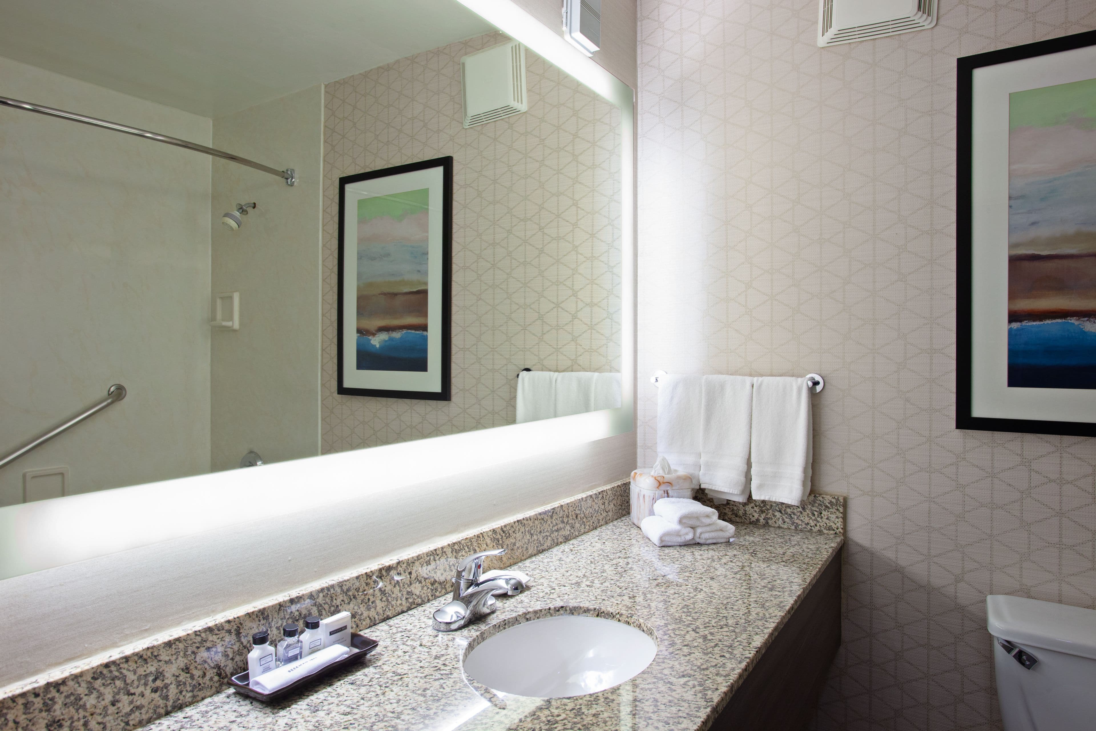Crowne Plaza Silicon Valley N - Union City - Image 4
