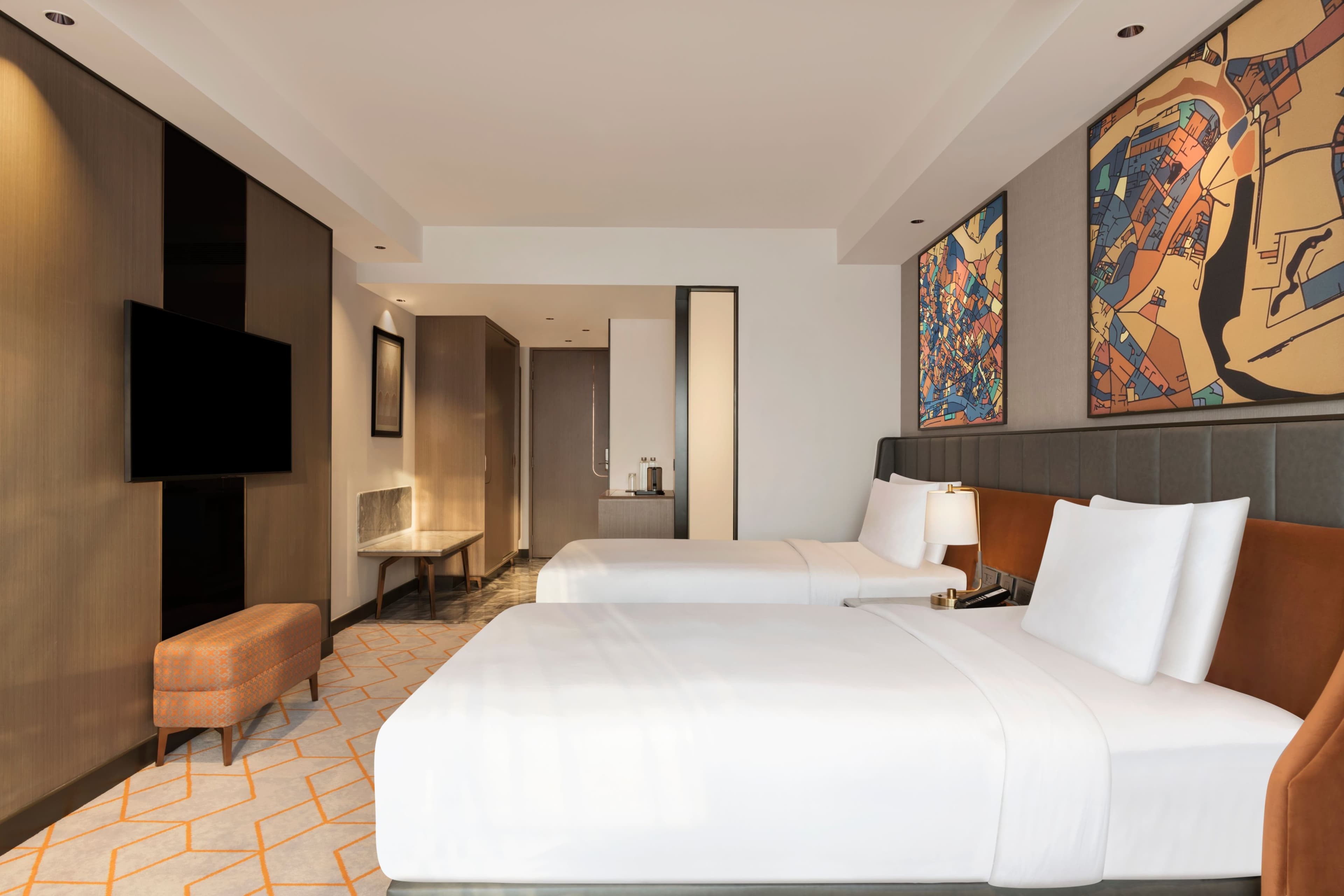Crowne Plaza Lucknow - Image 2