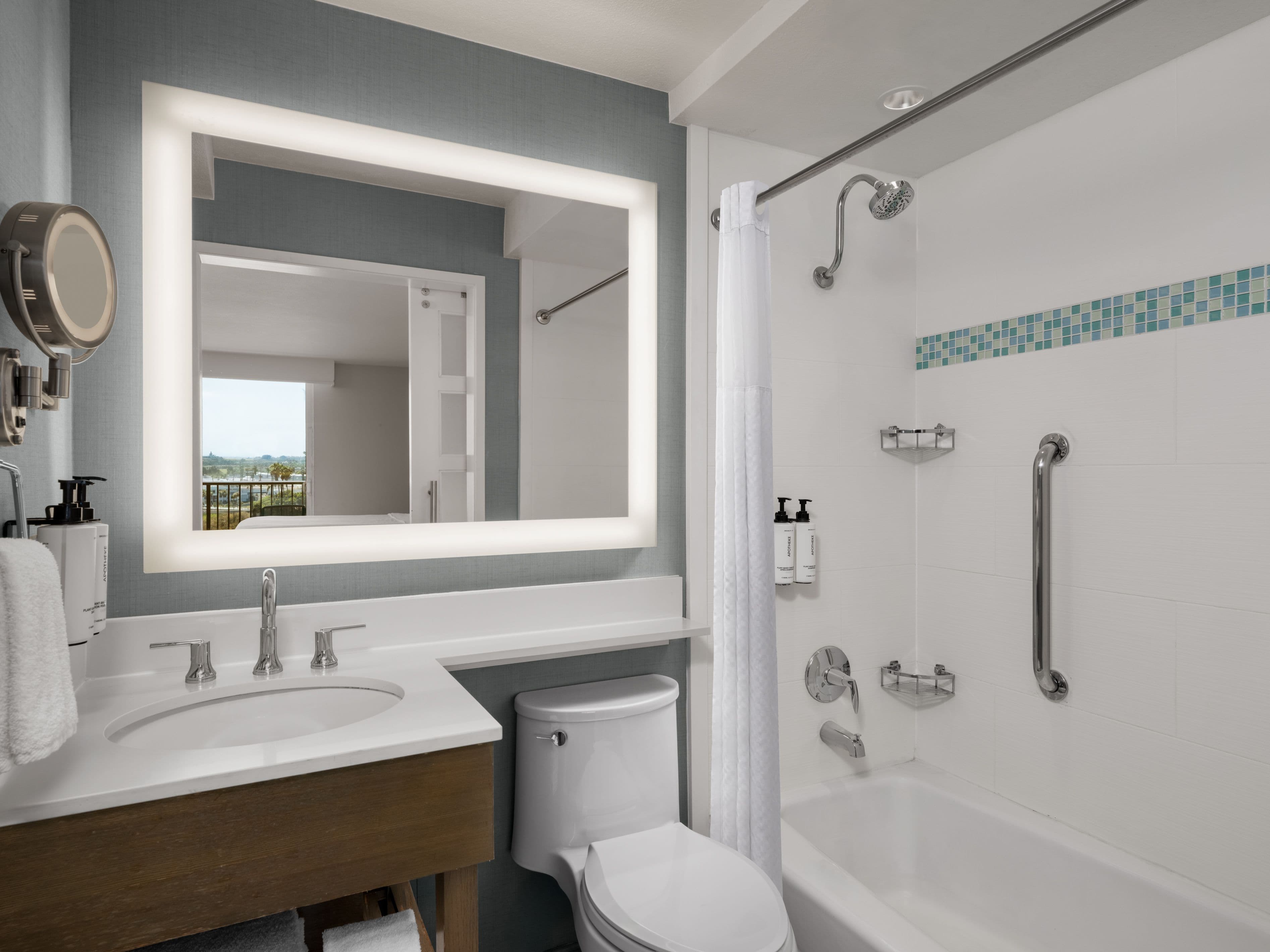 Crowne Plaza Ventura Beach — 23