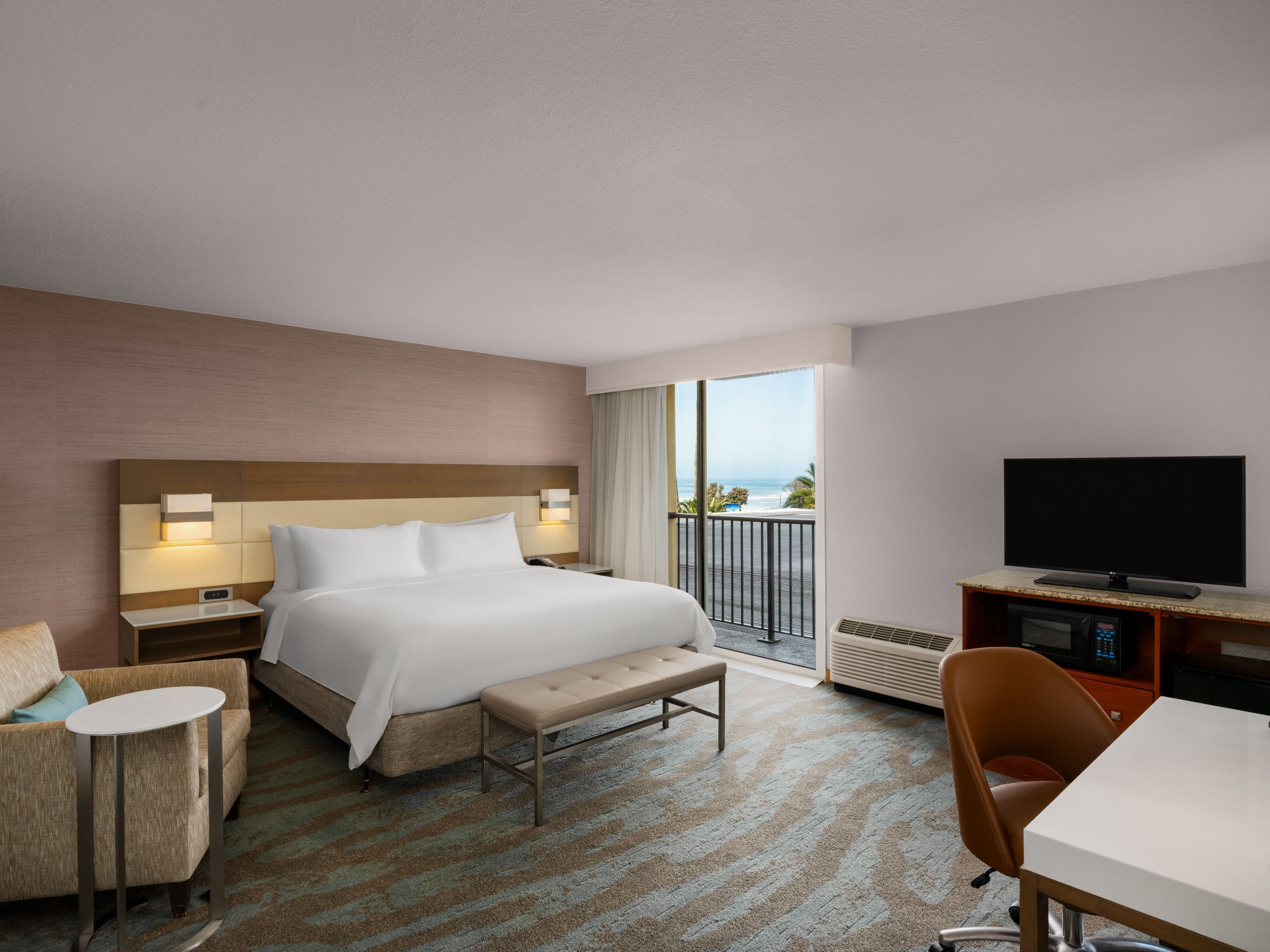 Crowne Plaza Ventura Beach — 21