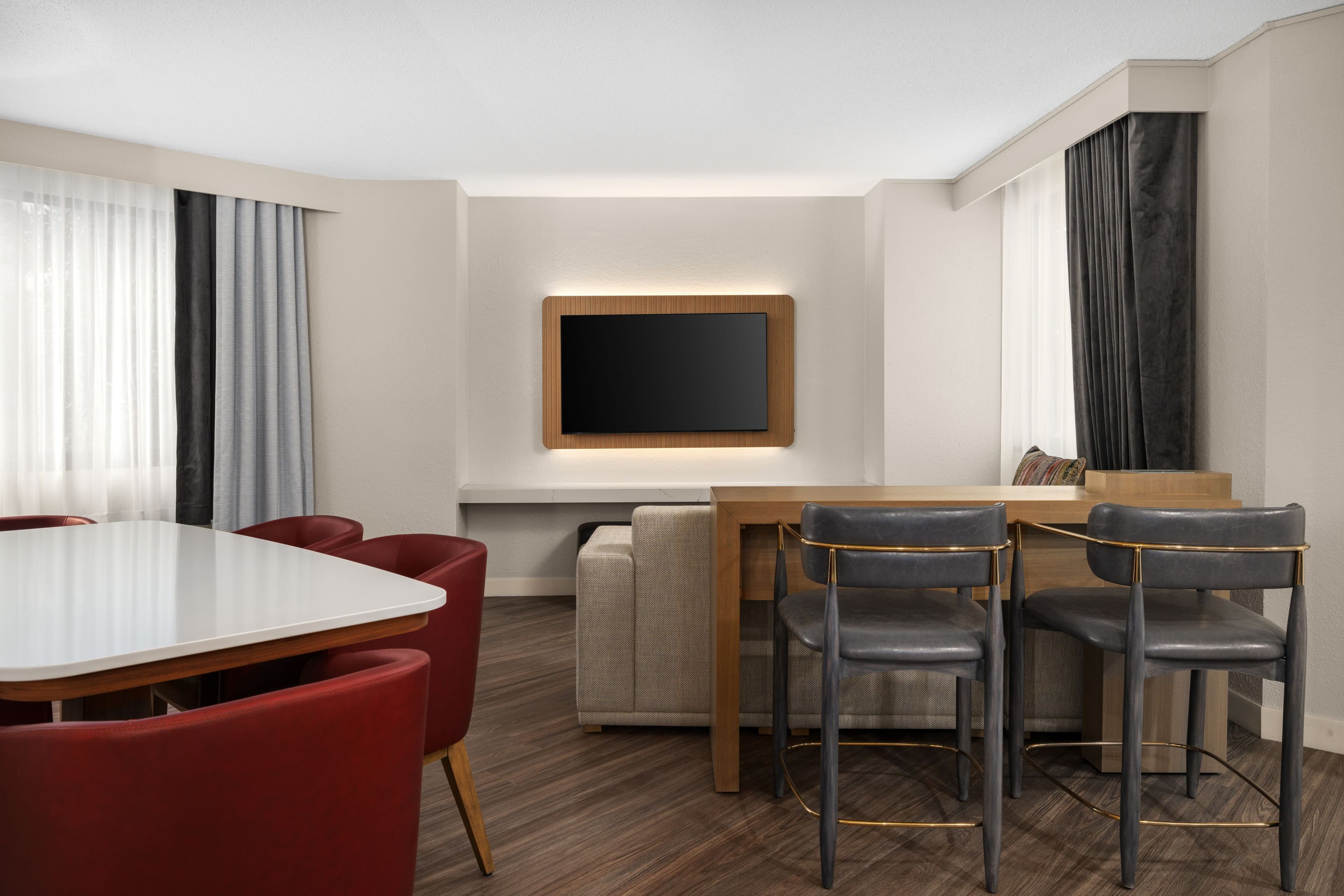 Crowne Plaza Virginia Beach Town Center — 10
