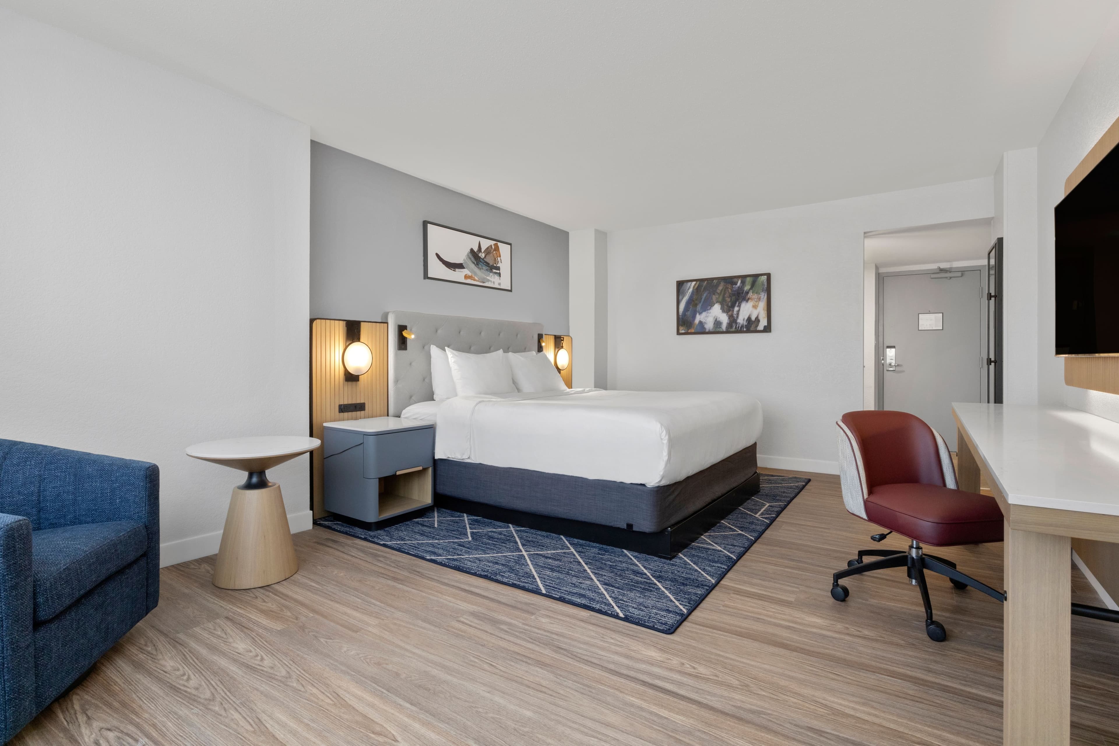 Crowne Plaza Virginia Beach Town Center - Image 5