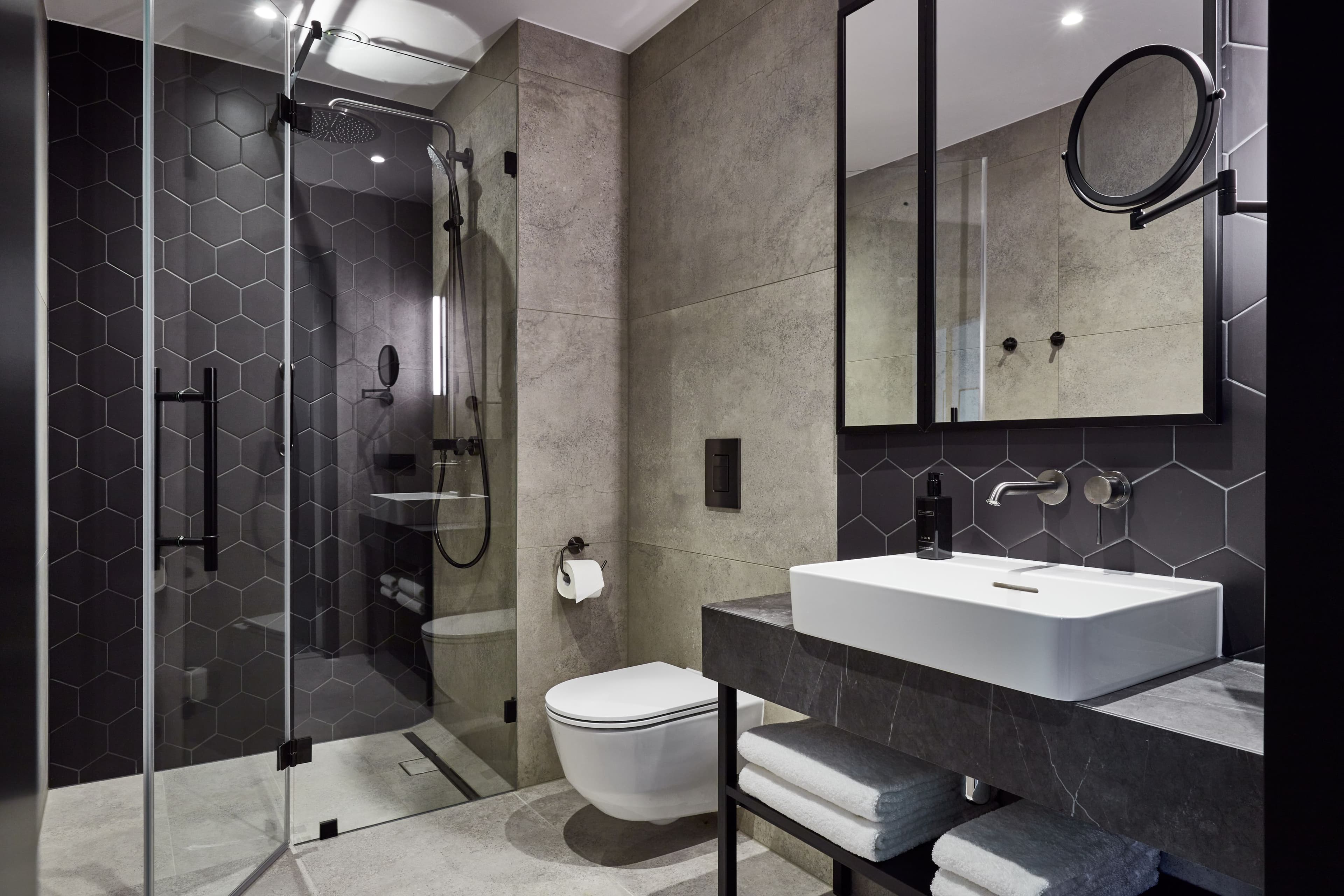 Crowne Plaza Warsaw - The HUB - Image 4