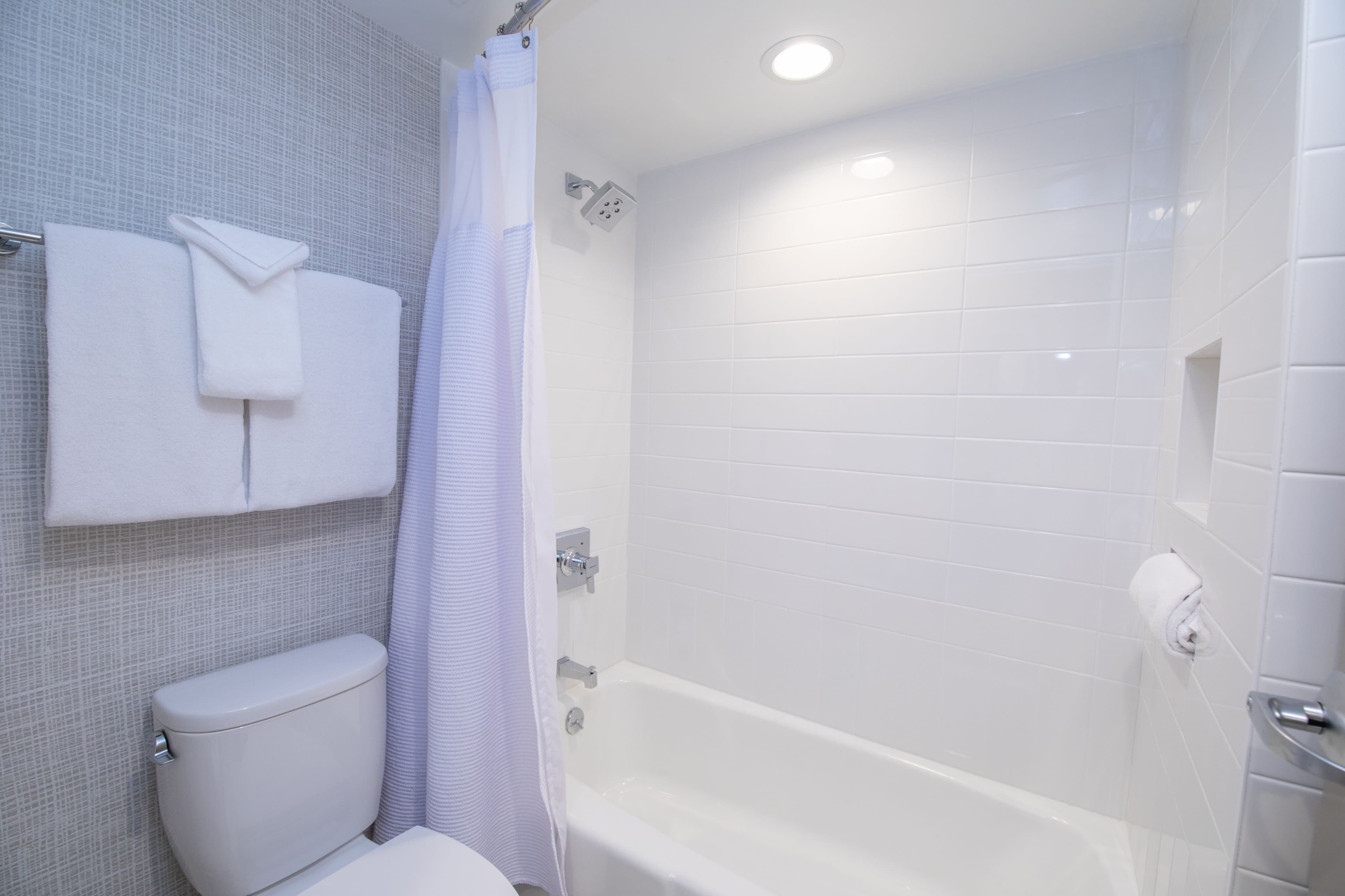 Crowne Plaza Providence-Warwick (Airport) — 14