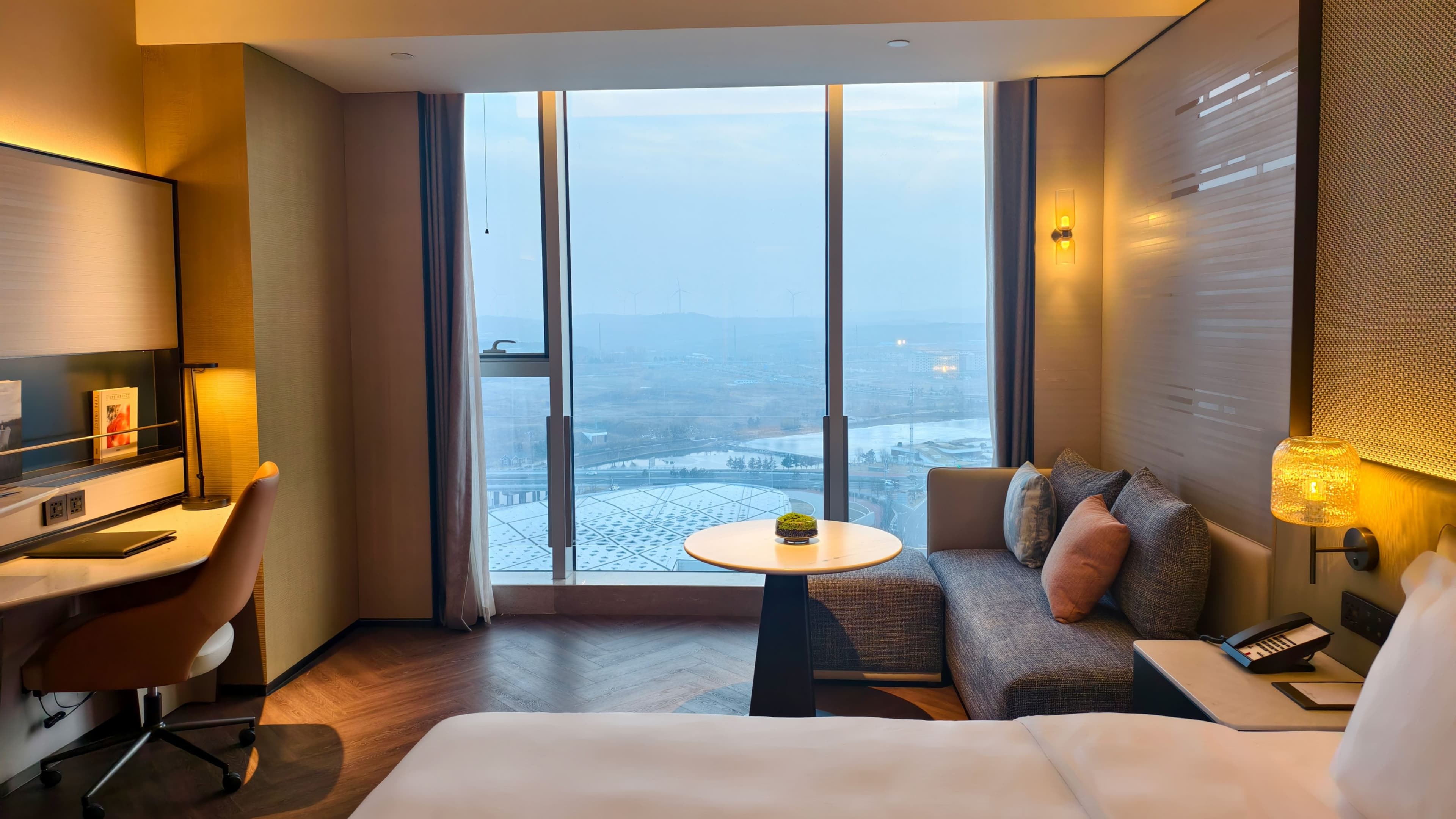 Crowne Plaza Weihai Binhai - Image 4