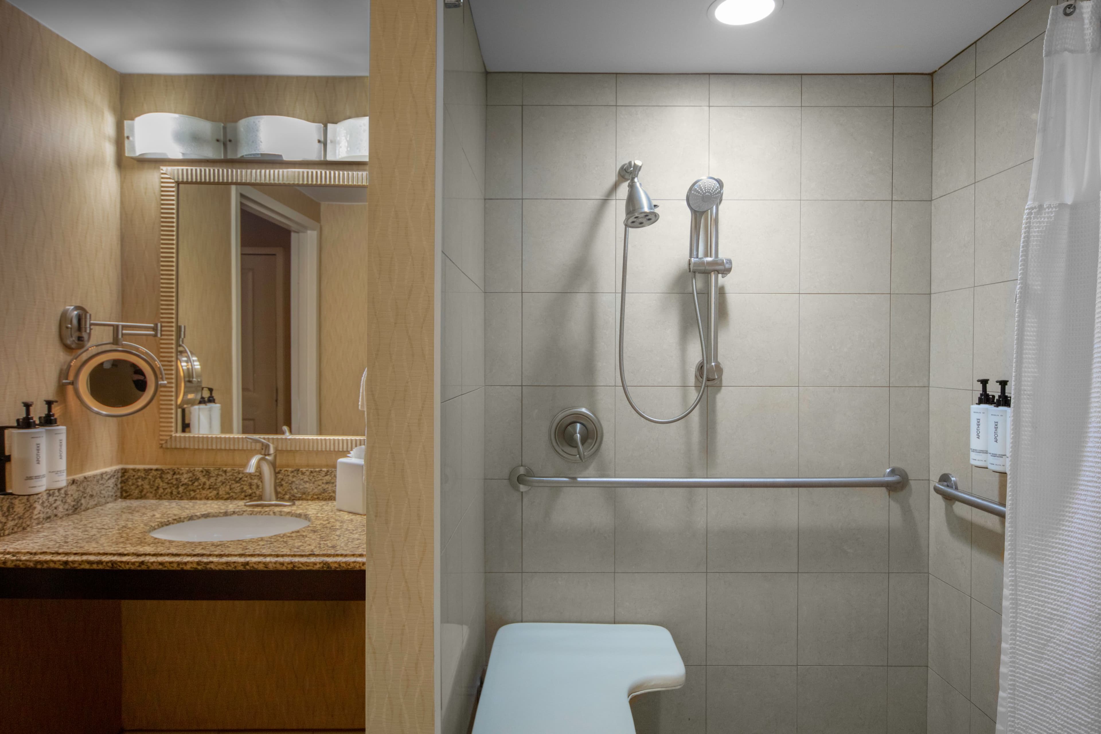 Crowne Plaza Boston - Woburn — 10