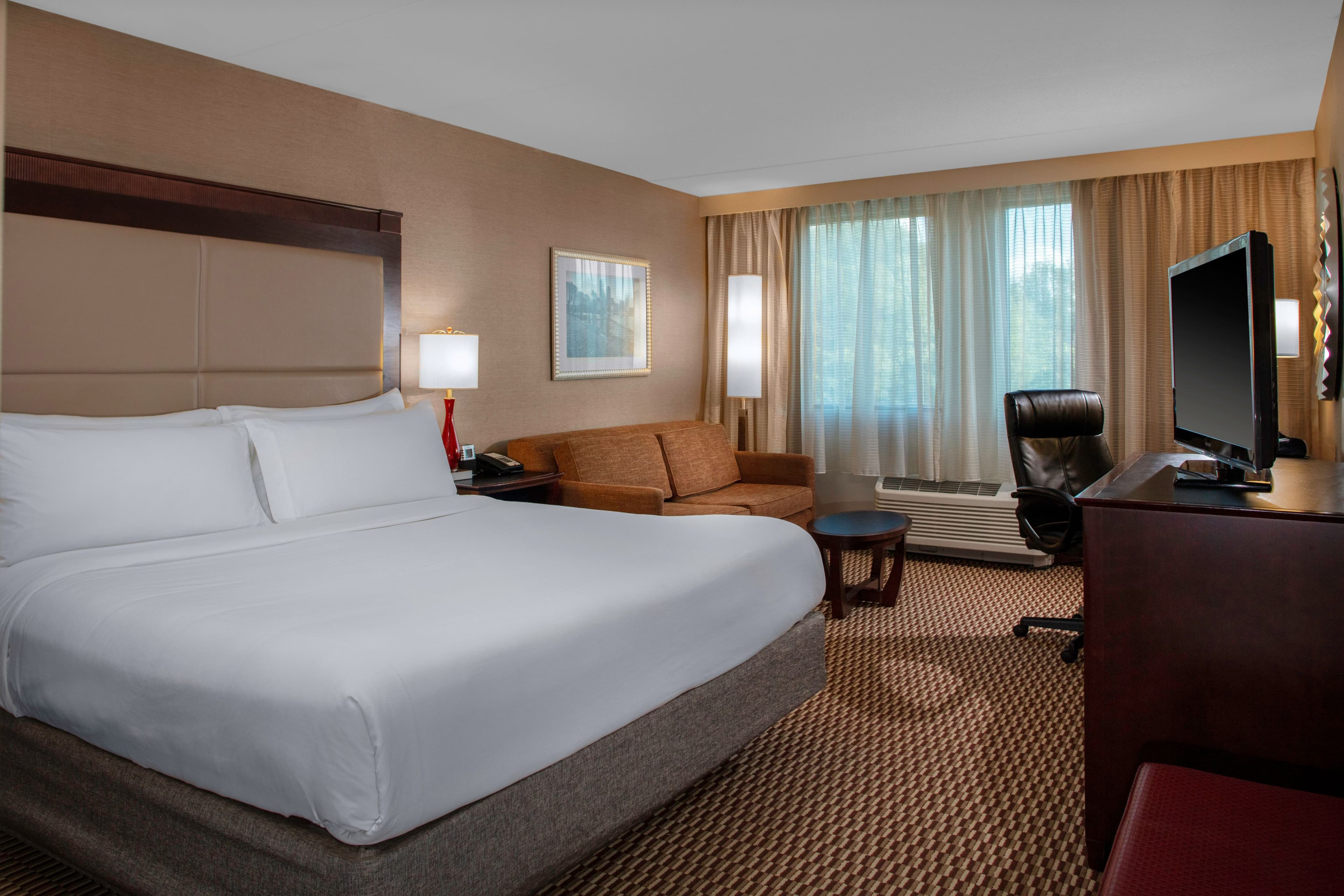 Crowne Plaza Boston - Woburn - Image 2