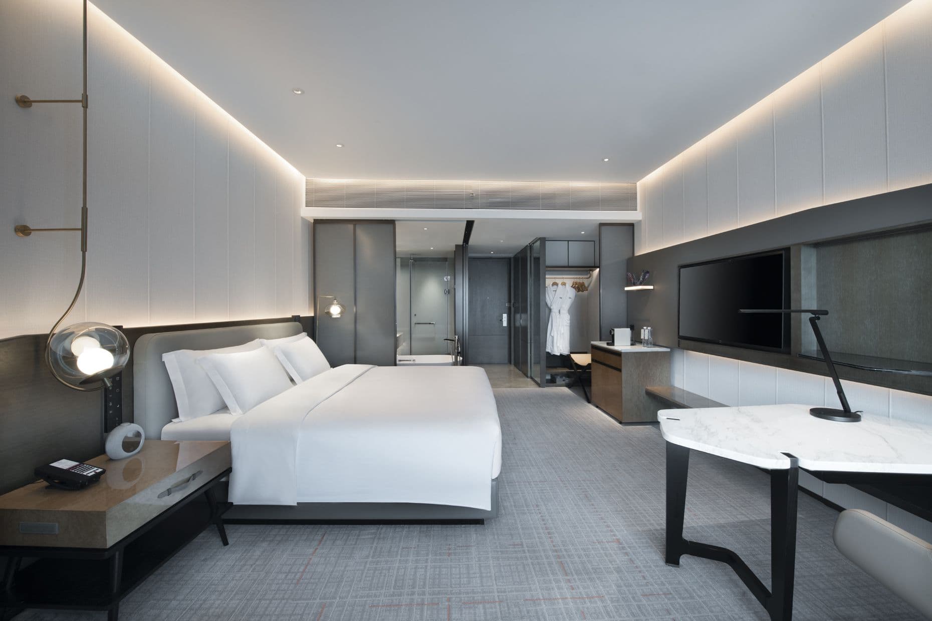 Crowne Plaza Wuhan Optics Valley - Image 2