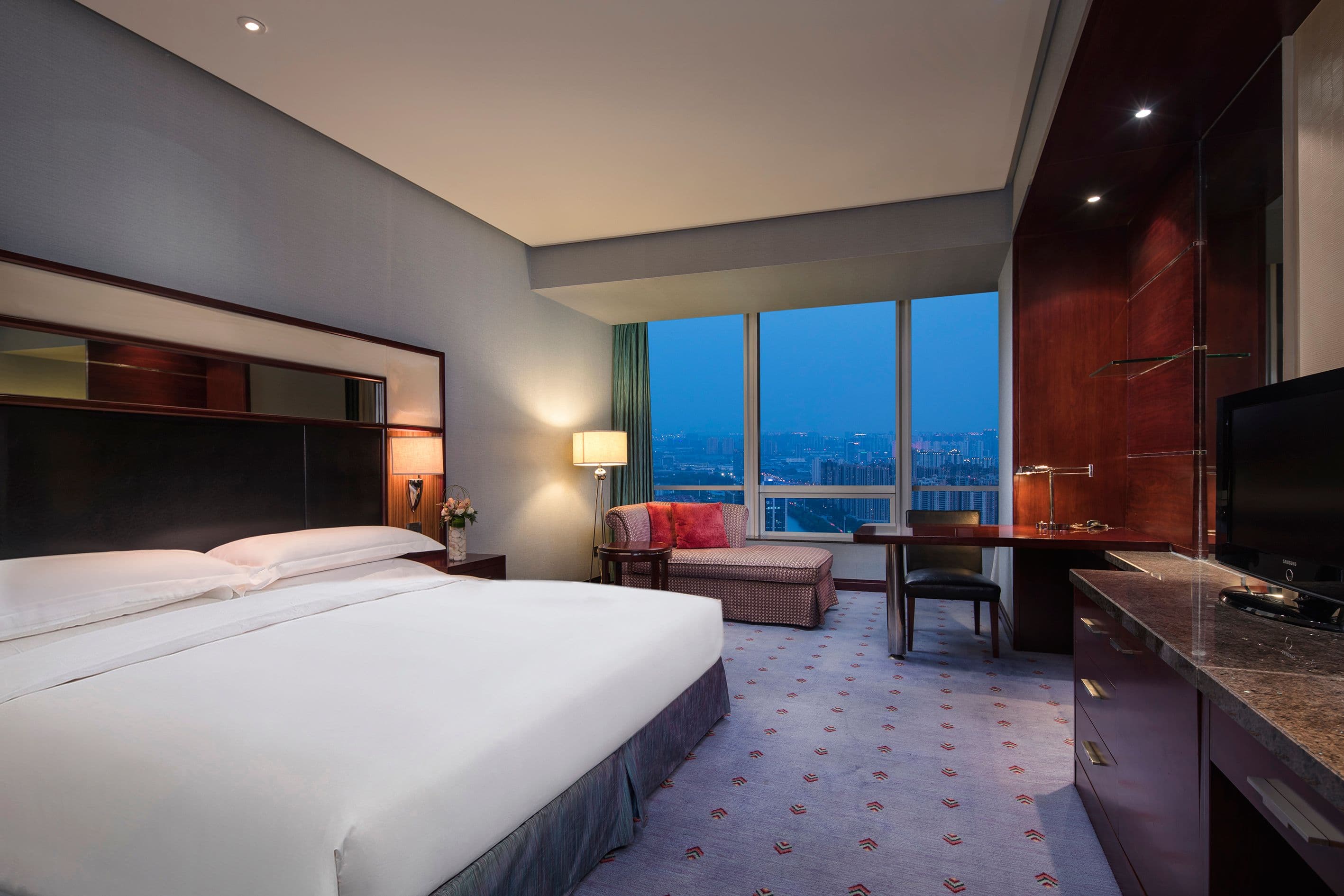 Crowne Plaza Wuxi City Center - Image 3