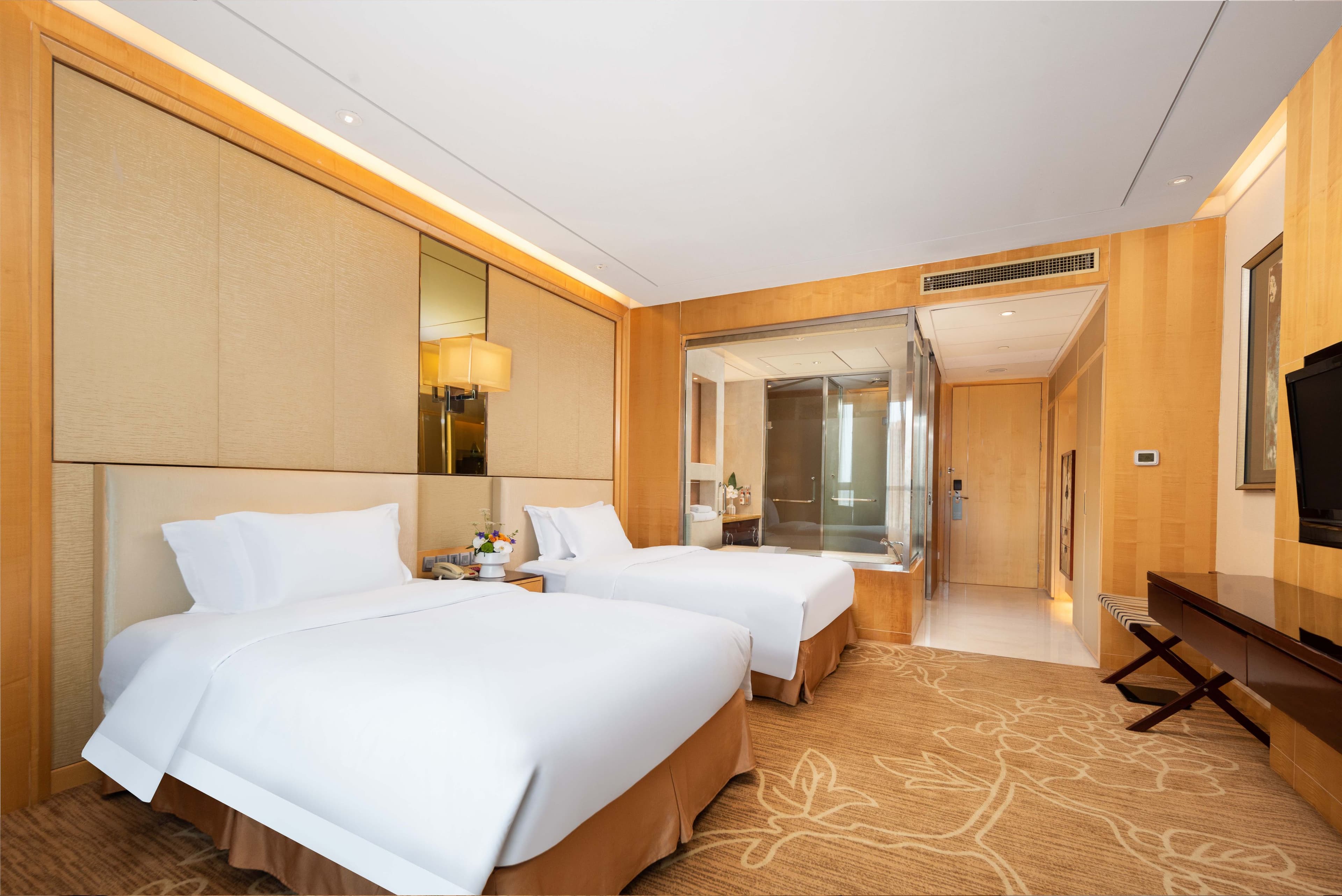 Crowne Plaza Xiangyang - Image 5