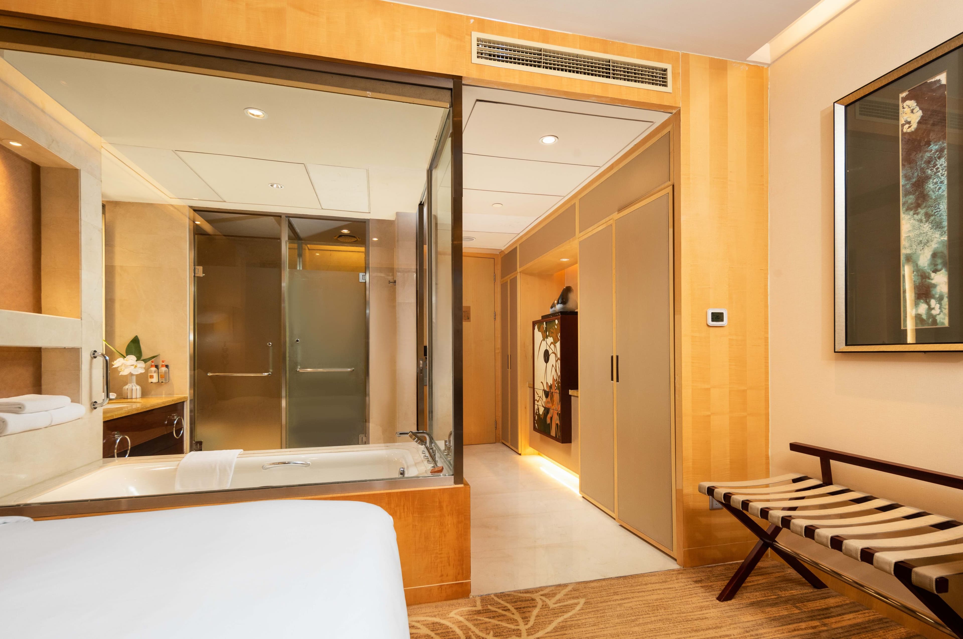Standard Room - Image 6