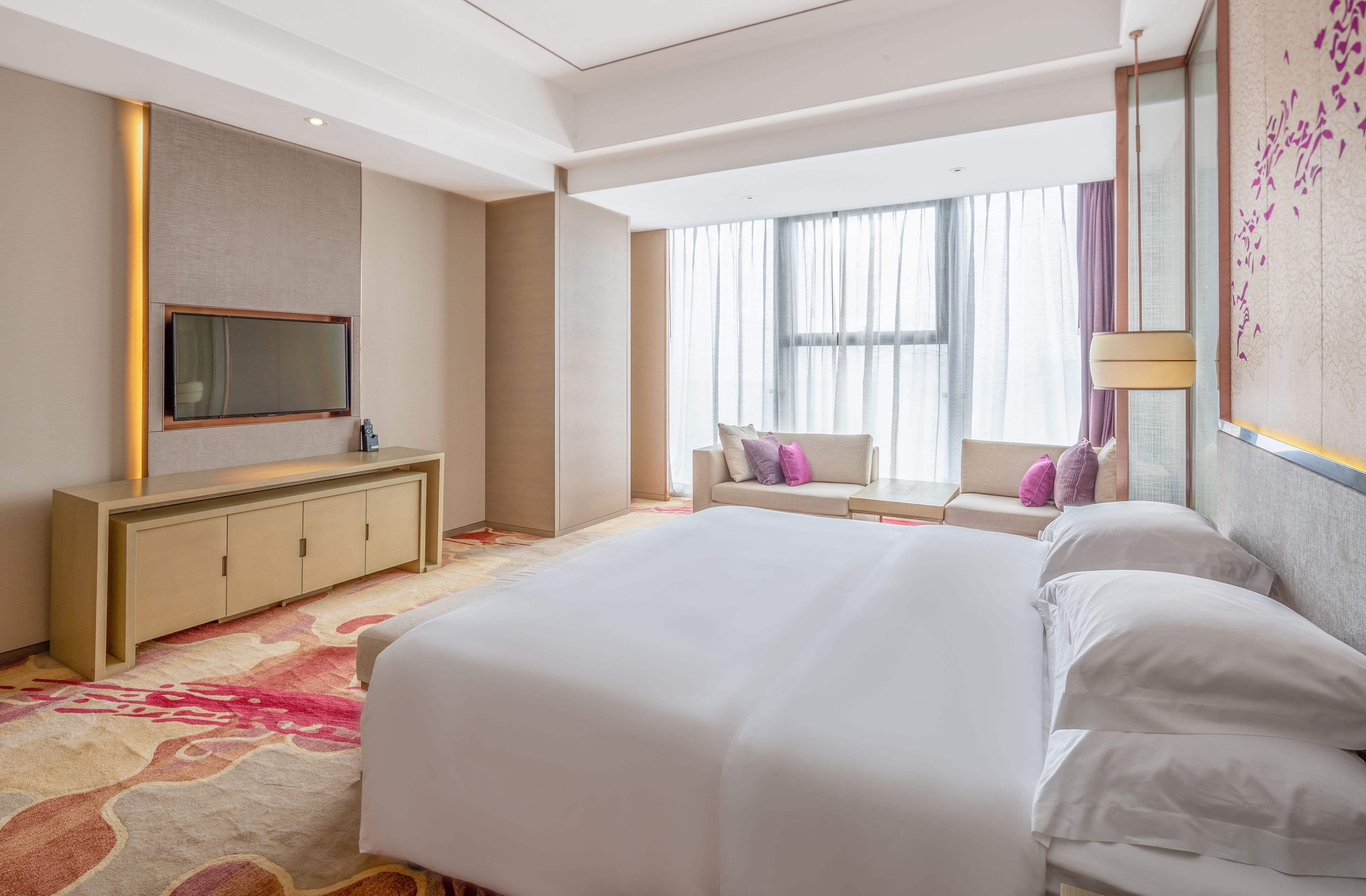 Crowne Plaza Yibin - Image 3