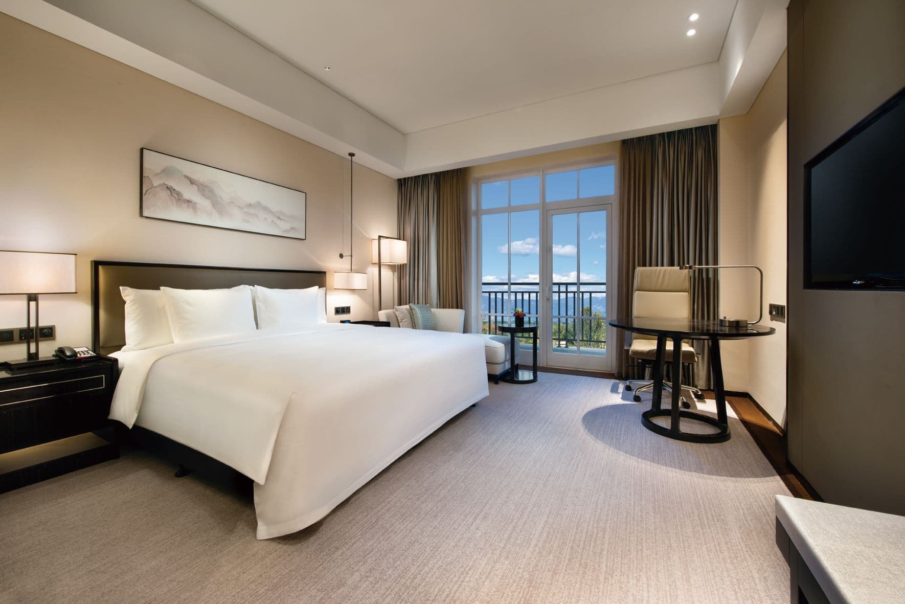 Crowne Plaza Huailai - Image 4