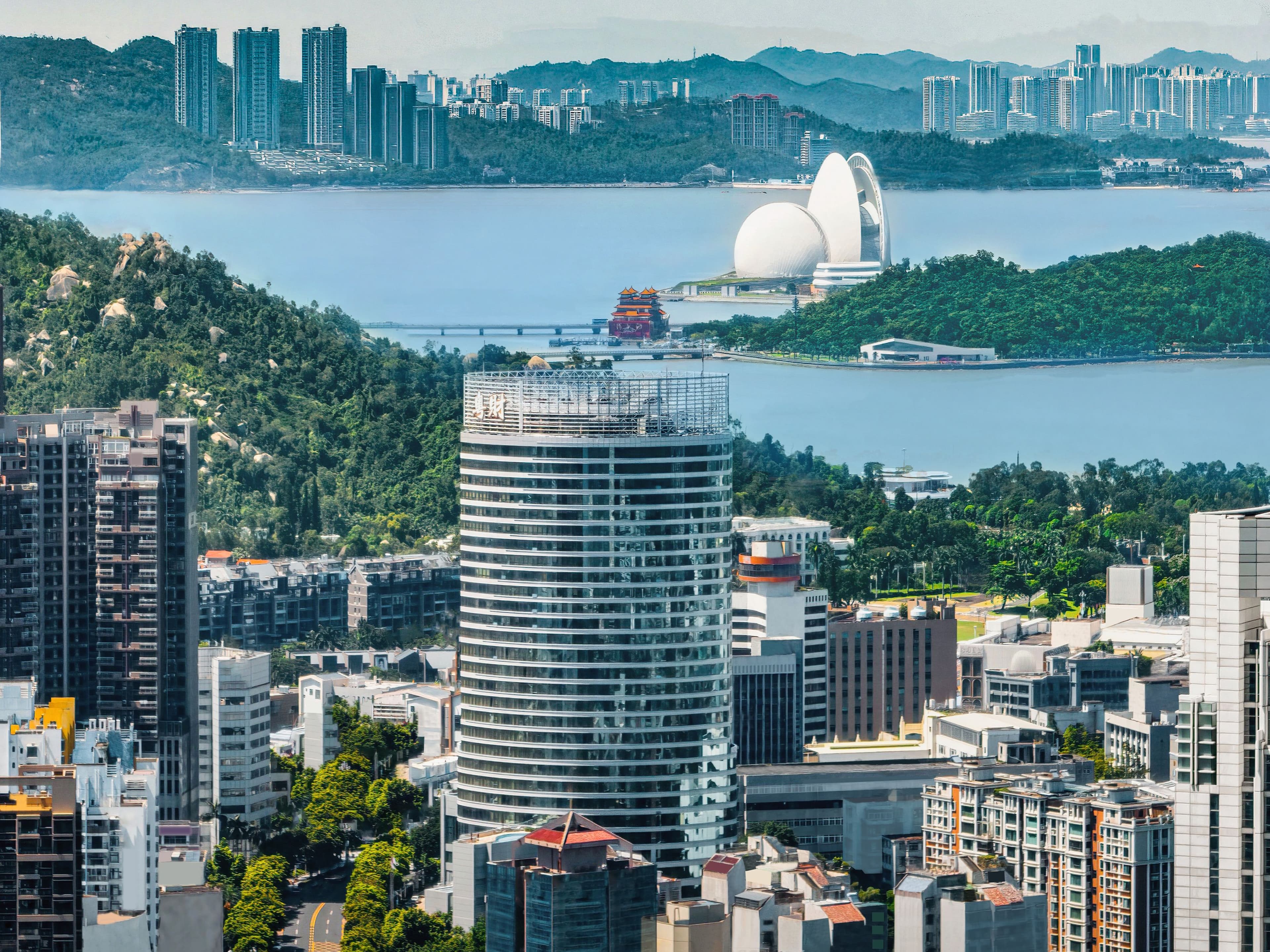 Crowne Plaza Zhuhai City Center - Image 1
