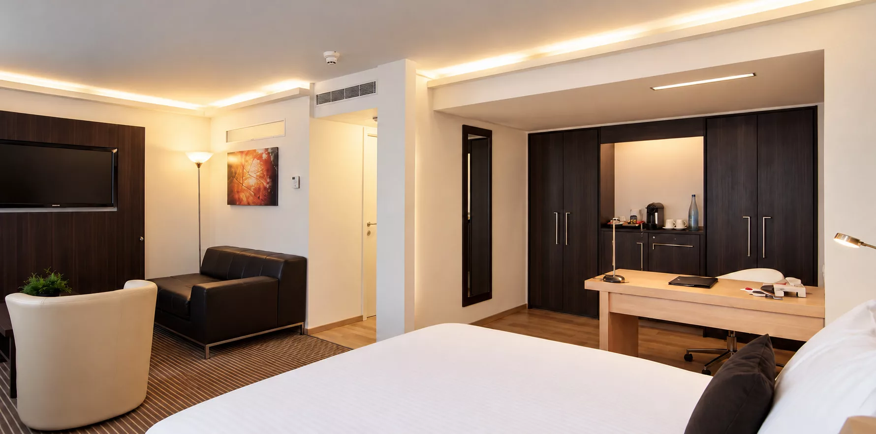 Crowne Plaza Zurich — 26