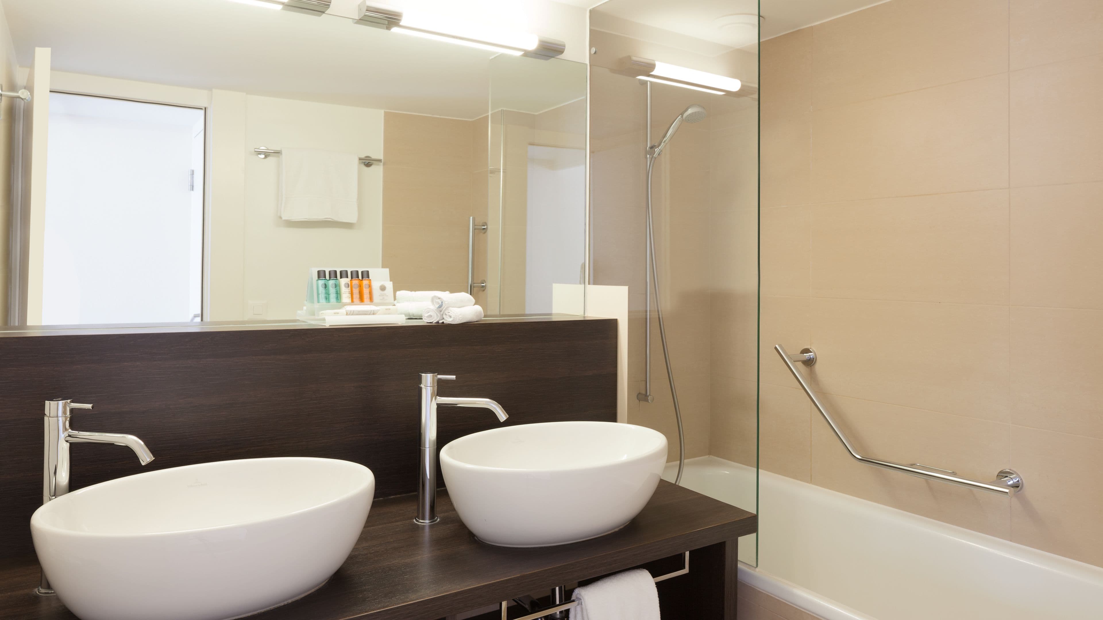 Crowne Plaza Zurich — 19