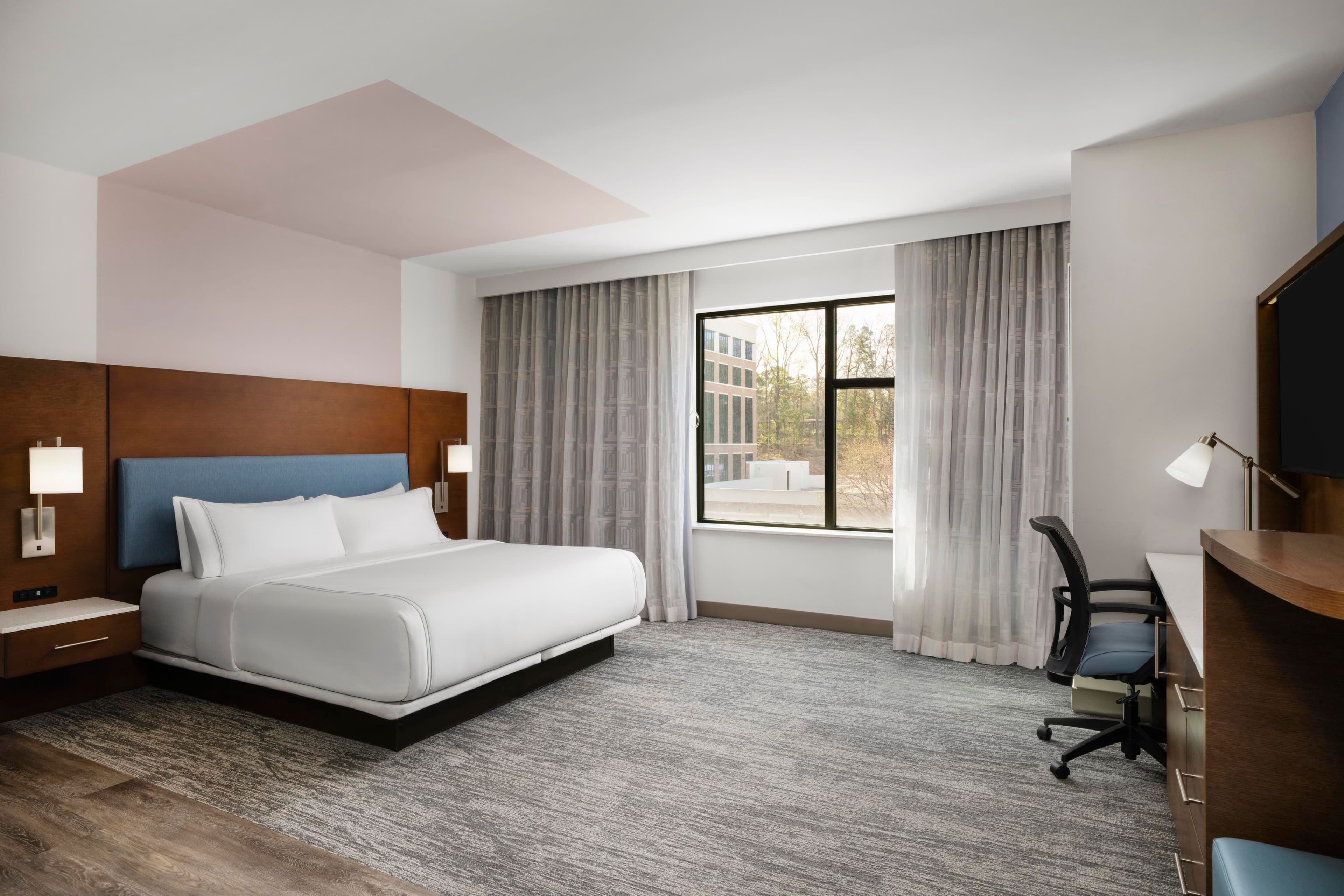 EVEN Hotel Alpharetta - Avalon Area — 16