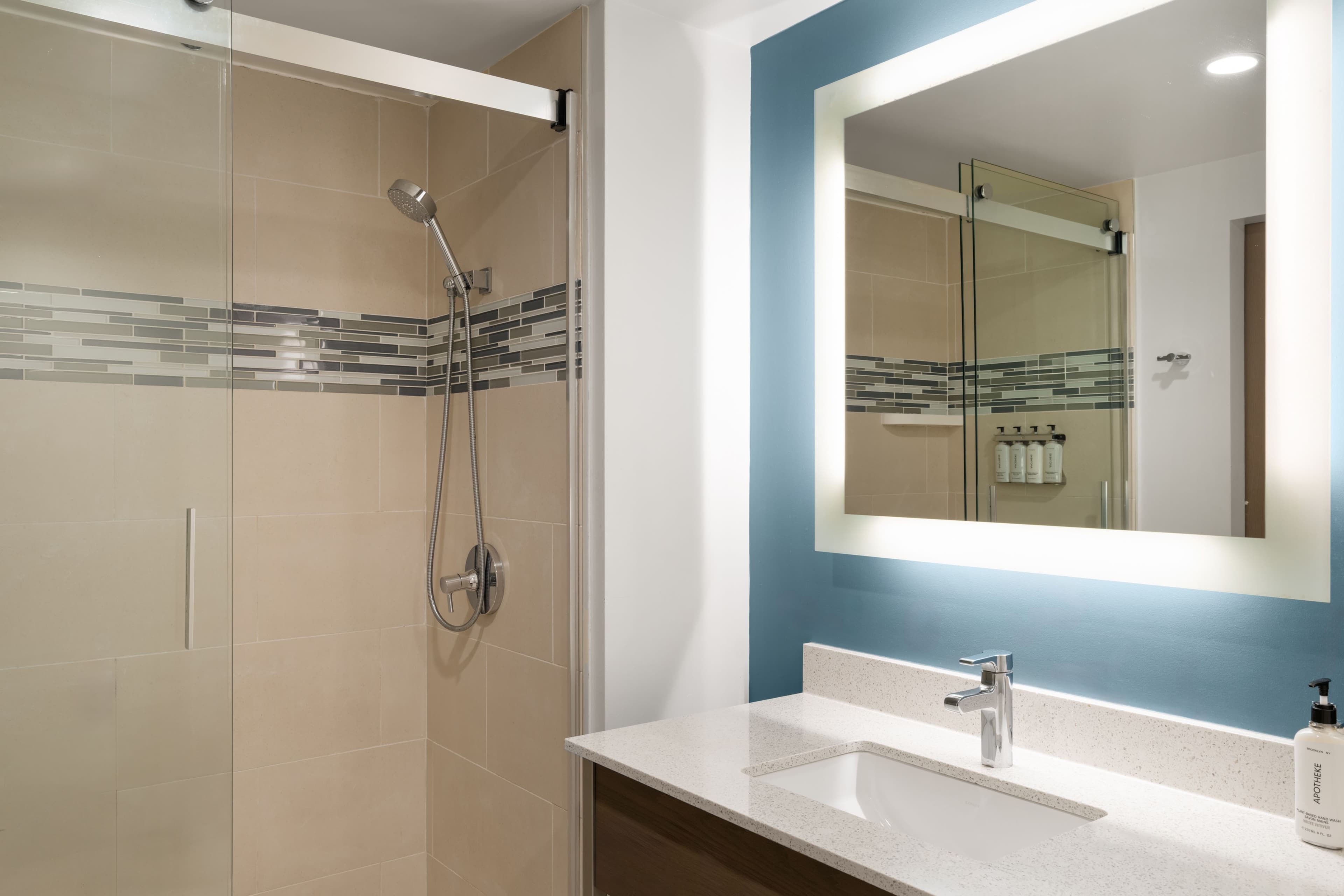 1 King Standard - Image 9