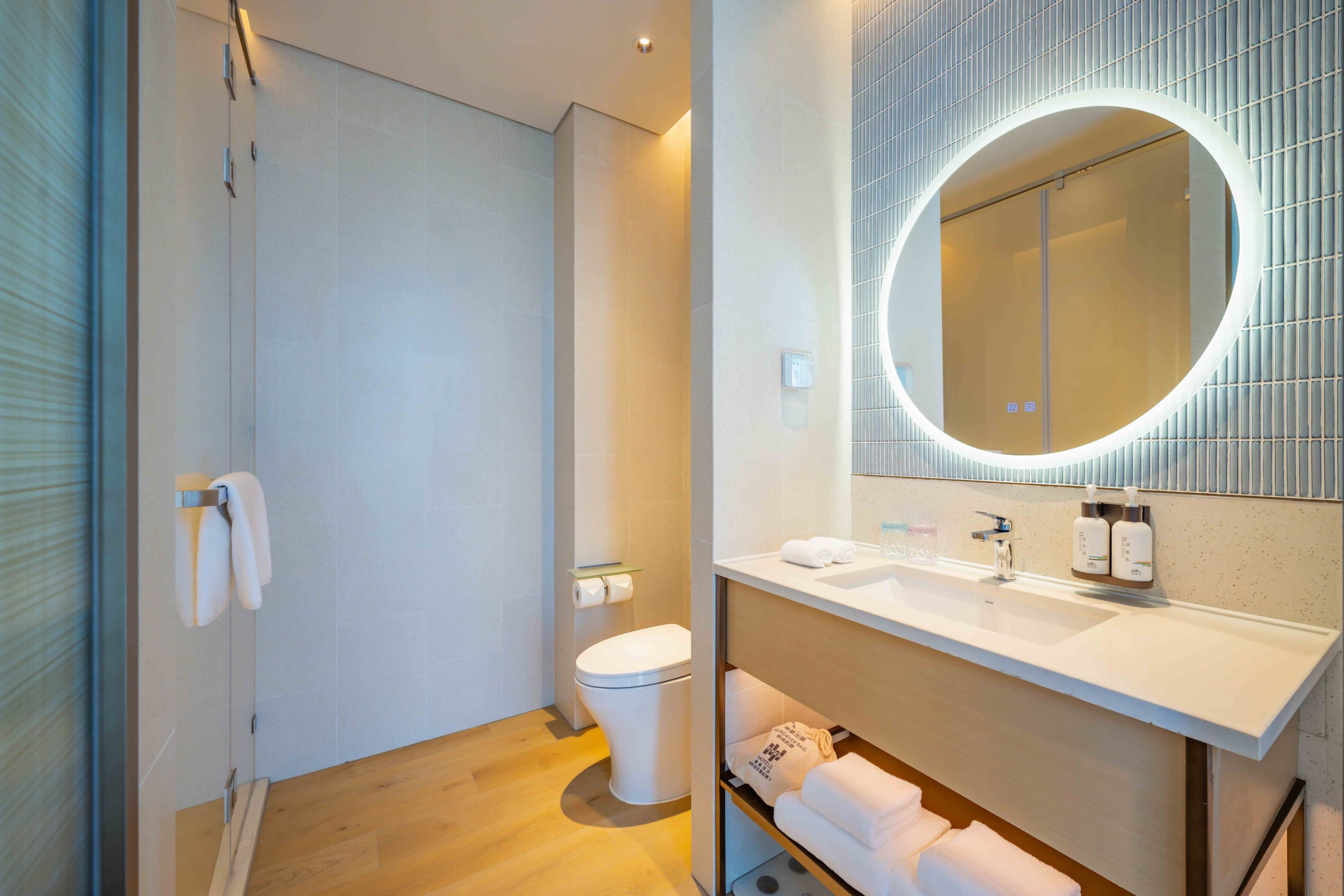 EVEN Hotel Shanghai Expo - Image 4