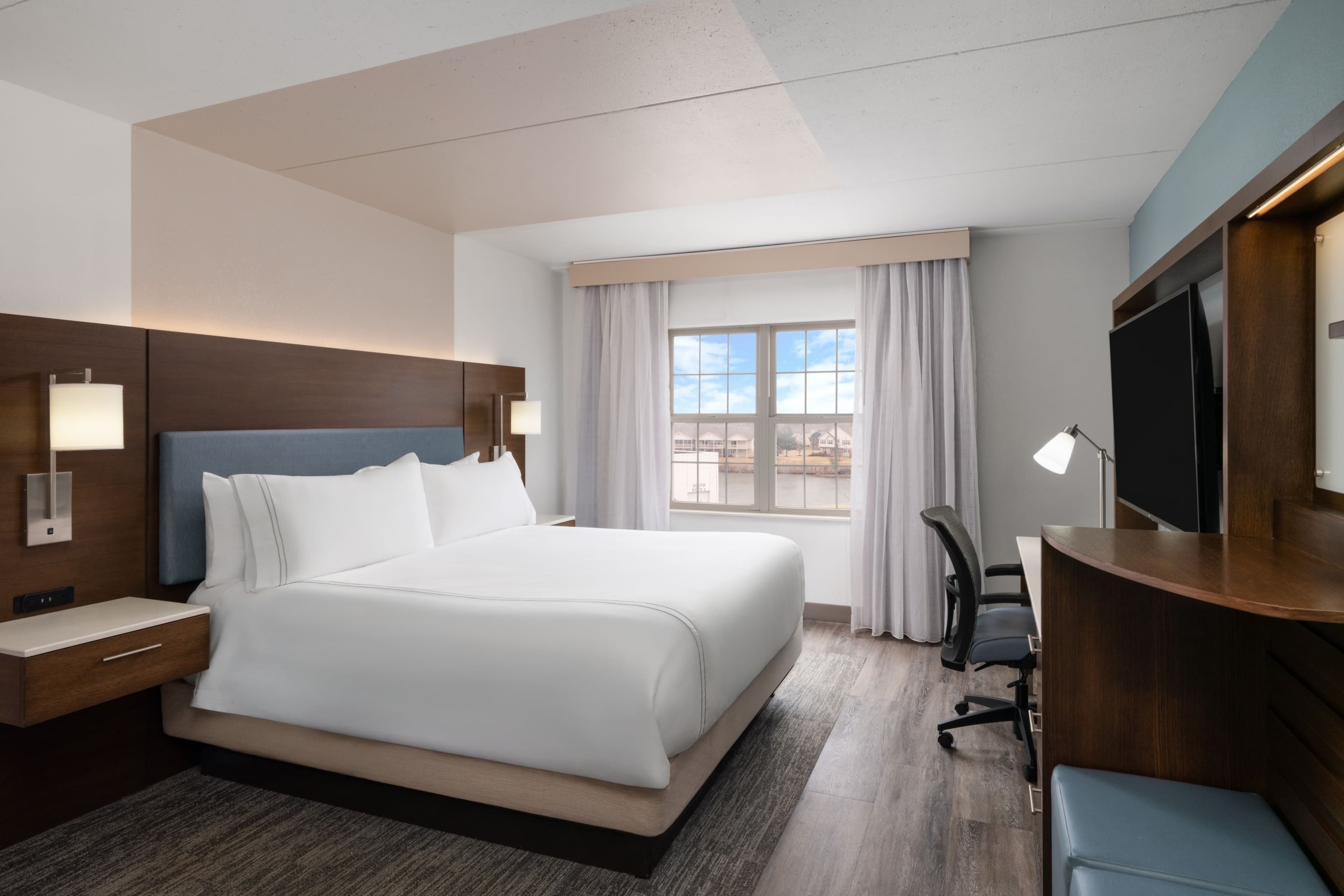 EVEN Hotel Chicago-Tinley Park-Conv Ctr - Image 3