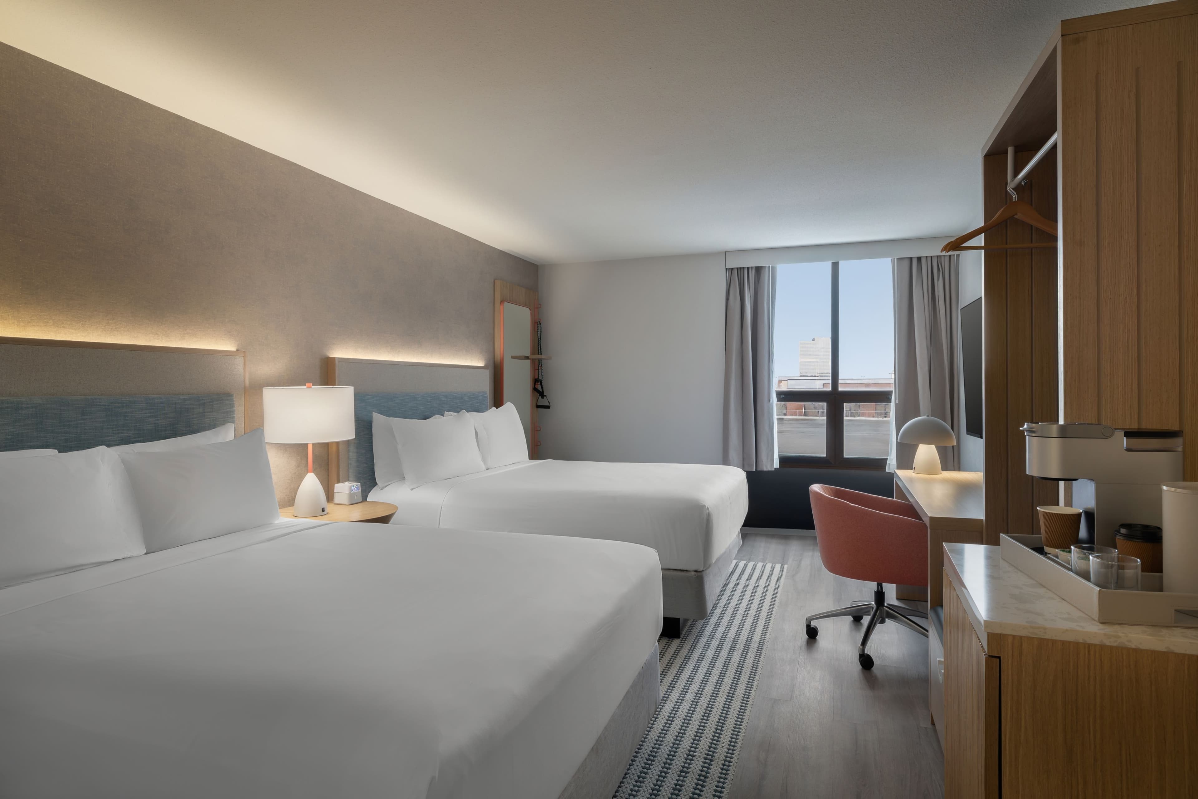 EVEN Hotel Detroit North - Troy — 17