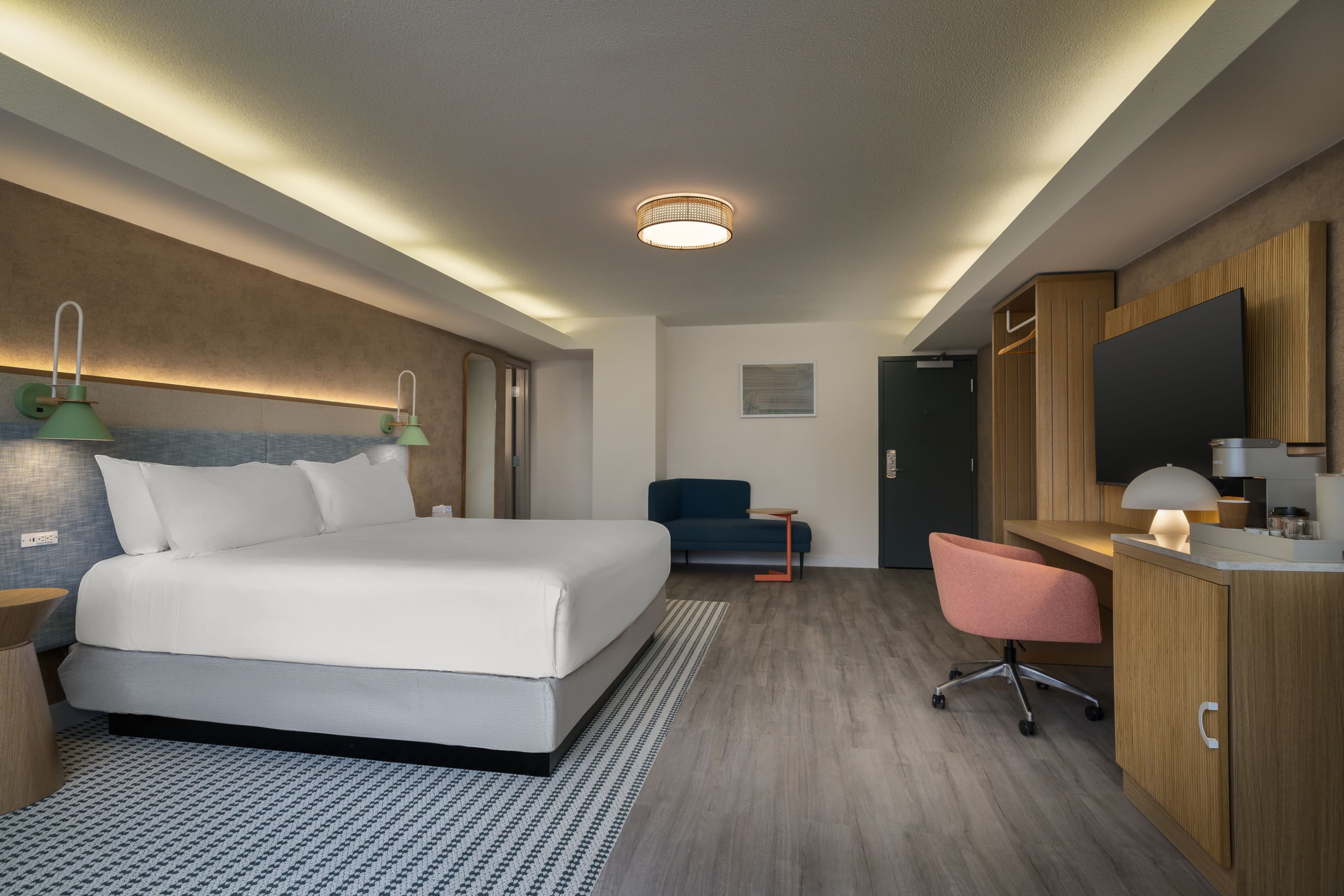 EVEN Hotel Detroit North - Troy — 9