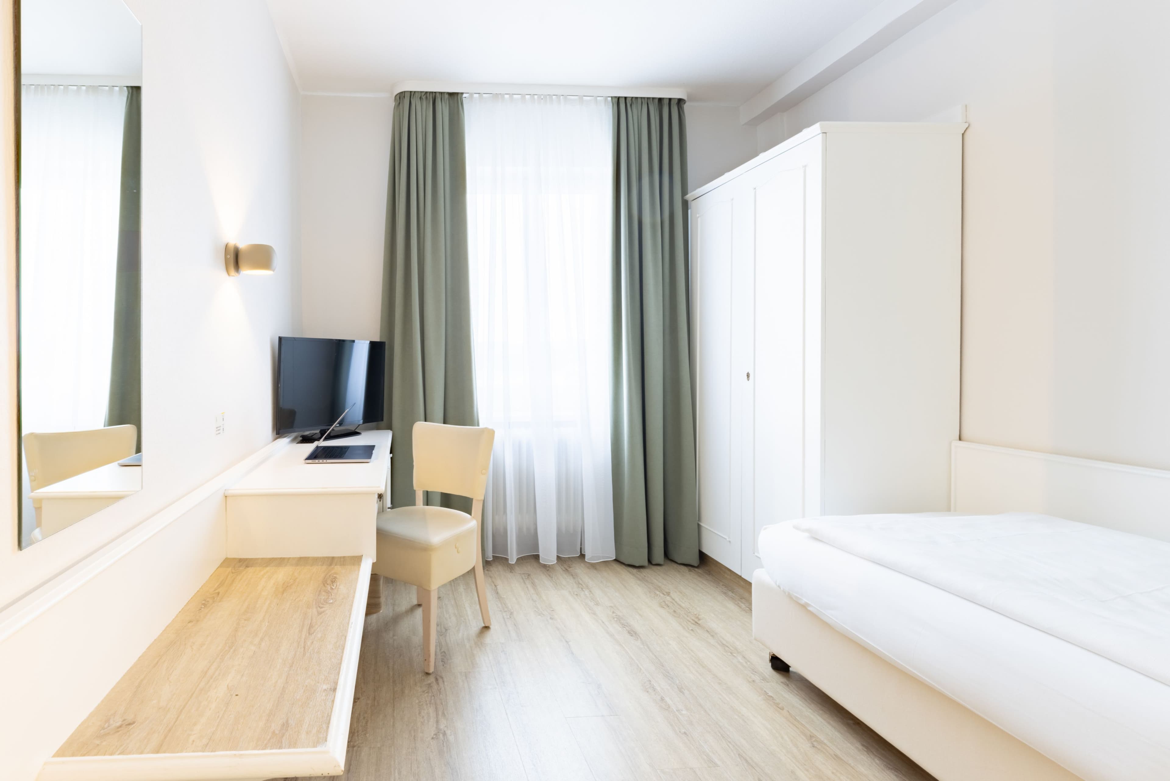 Garner Hotel Post Aschaffenburg - Image 4