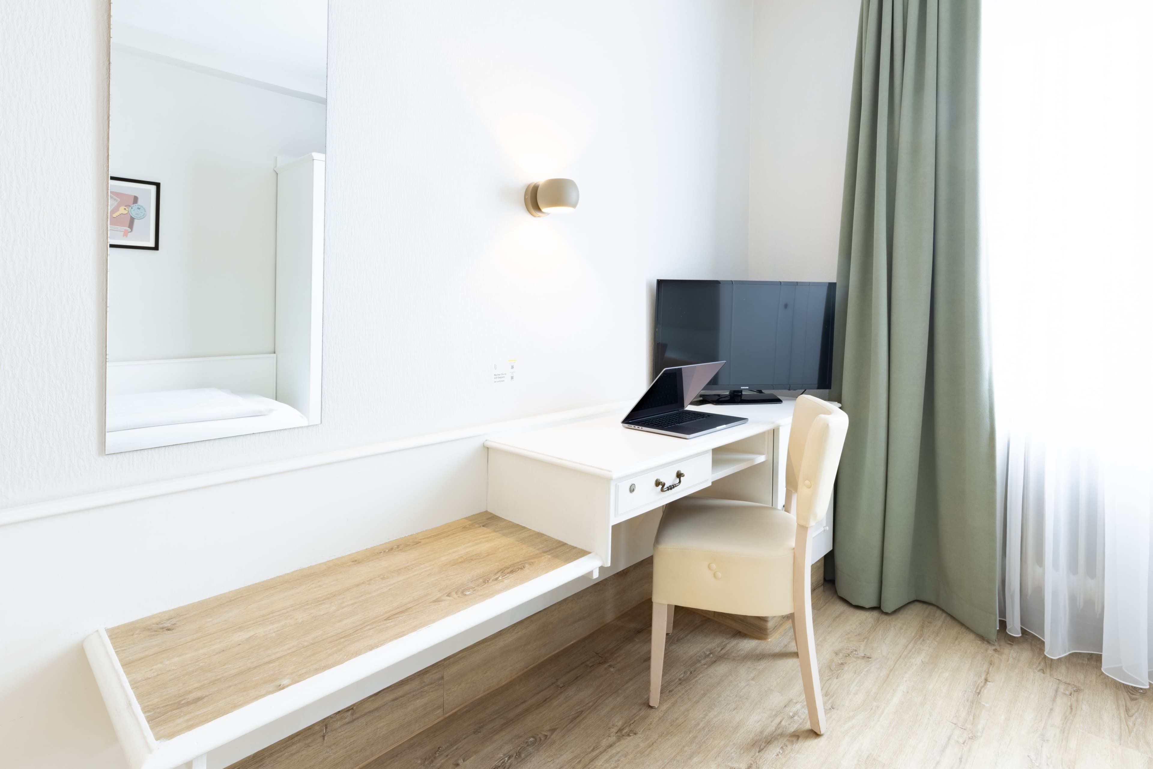 Garner Hotel Post Aschaffenburg — 8