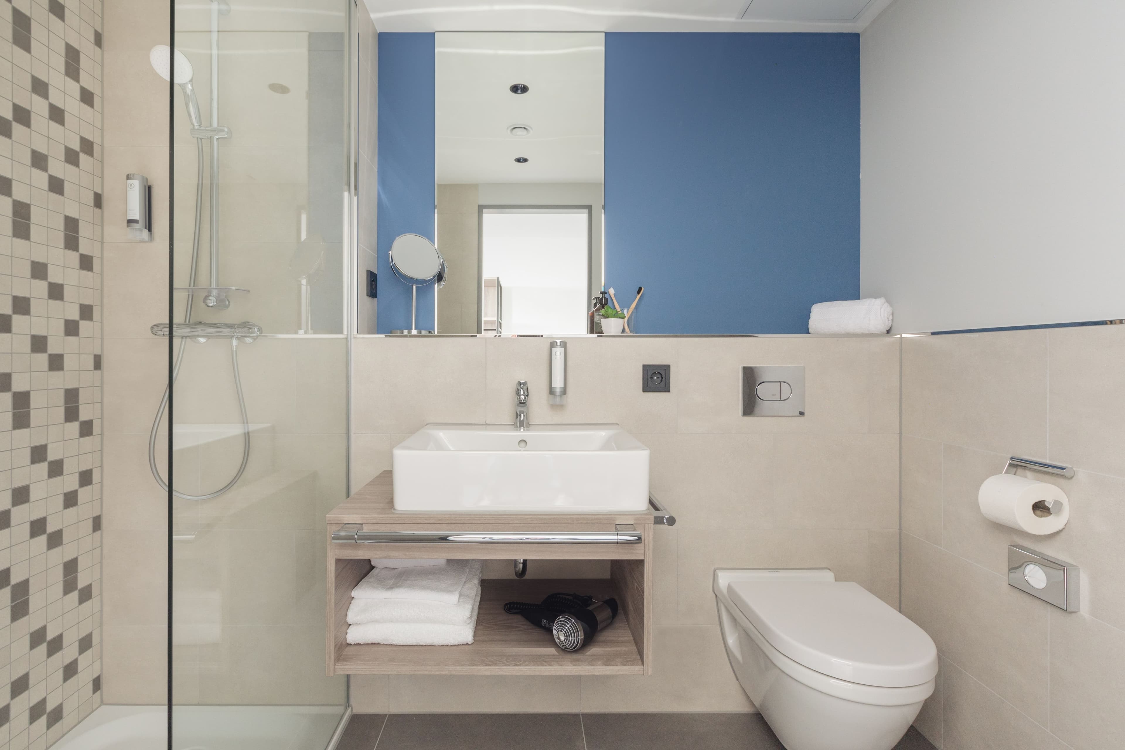 Standard Room - Image 11