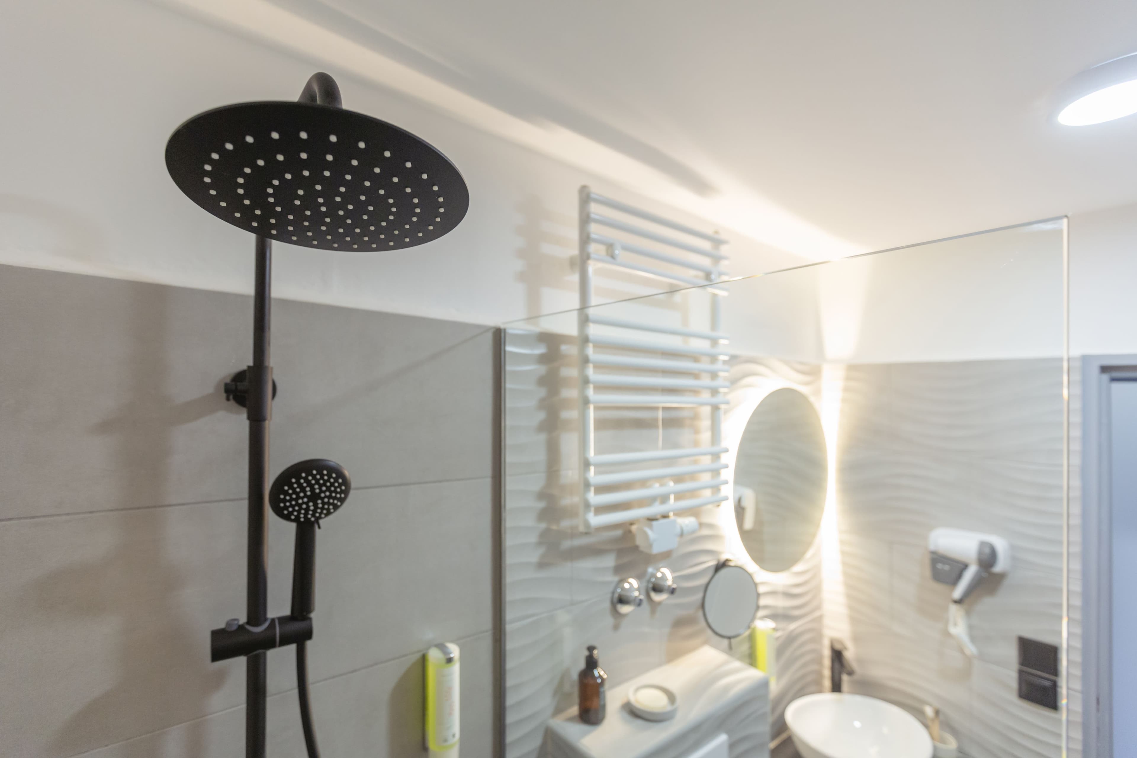 Standard Room - Image 12