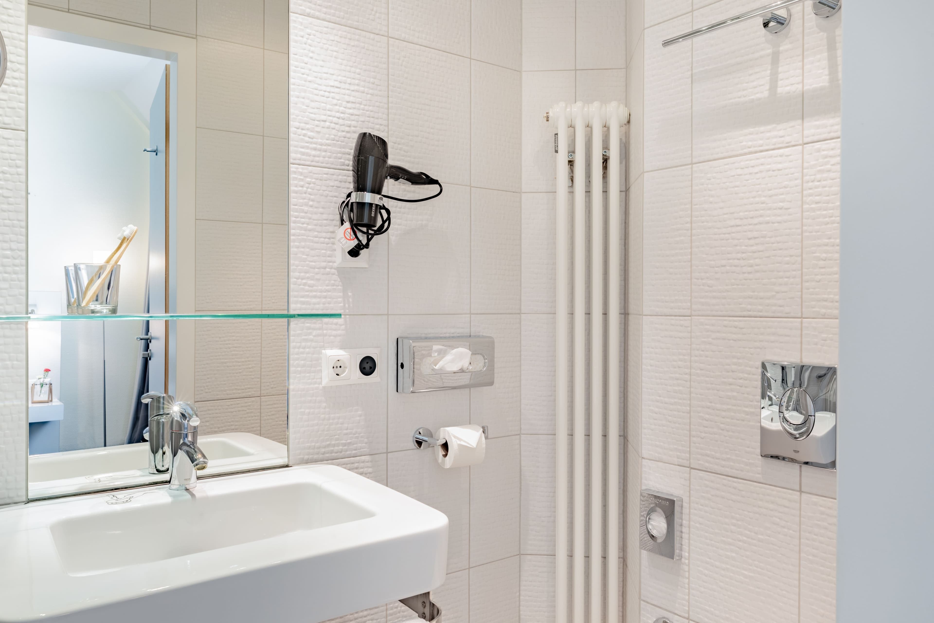 Standard Room - Image 5