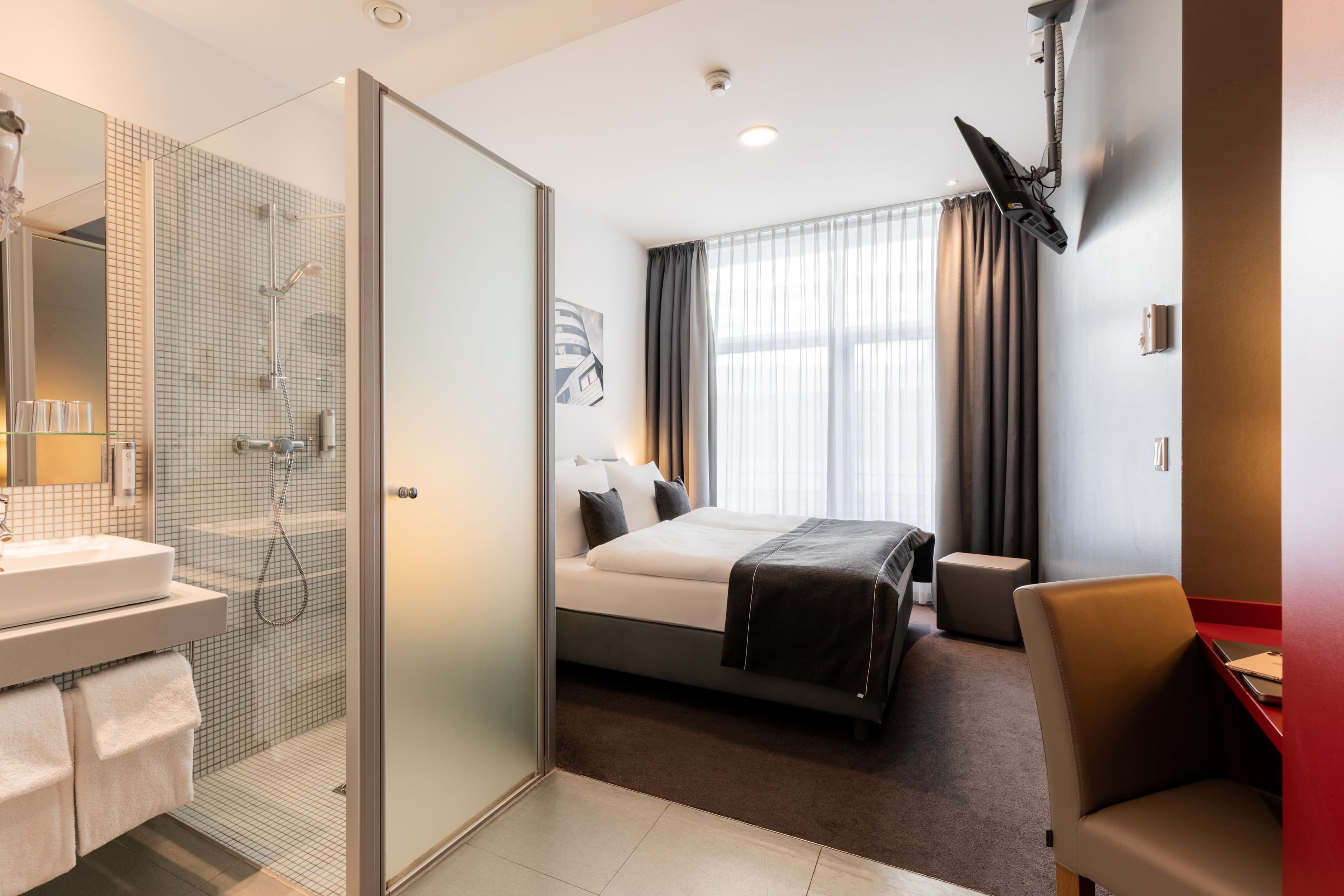 Standard Room - Image 10