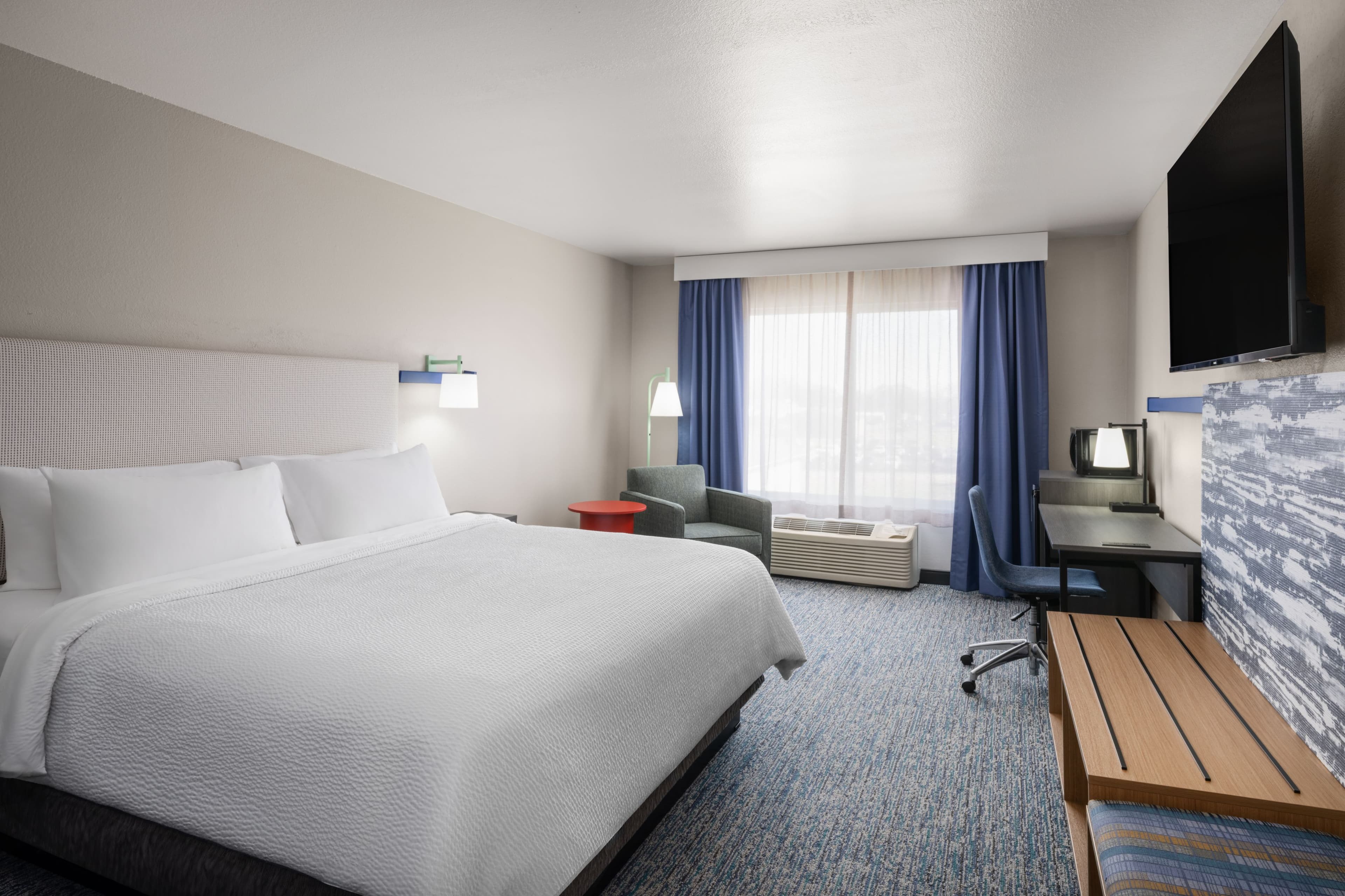 Garner Hotel Brookings - Image 4