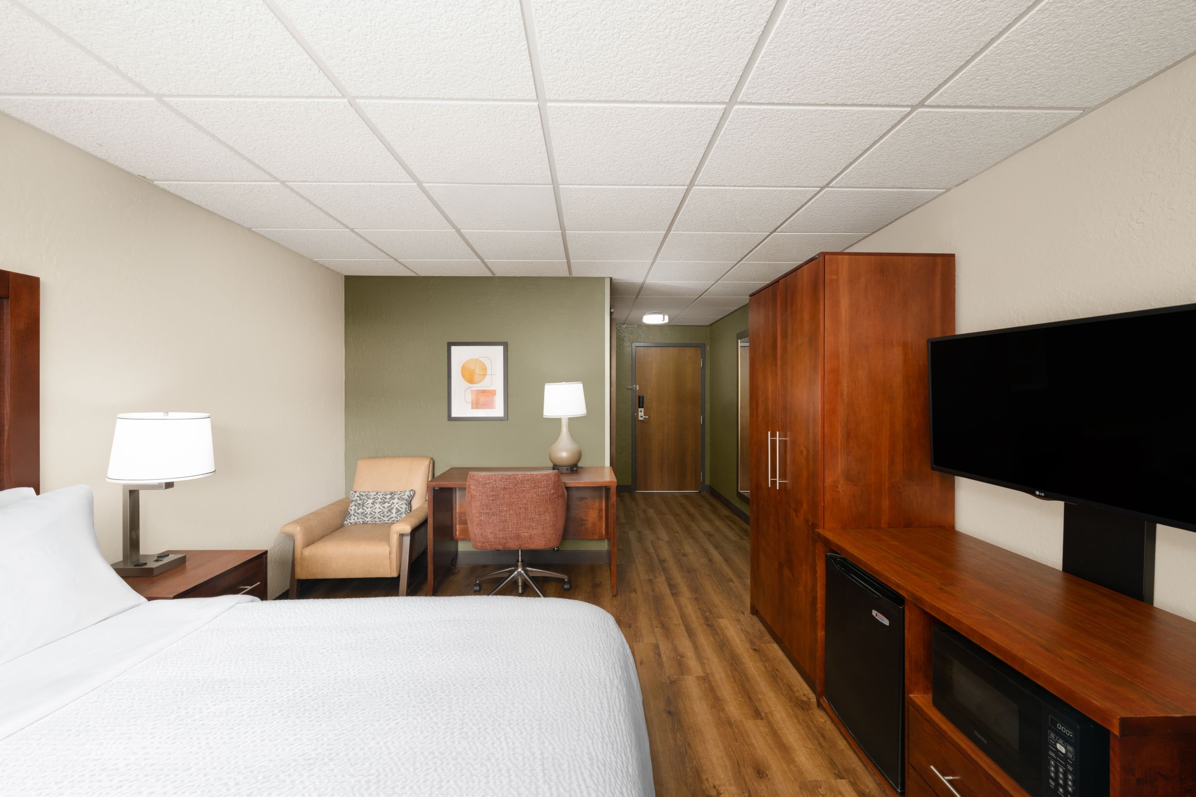 Garner Hotel Butte — 35